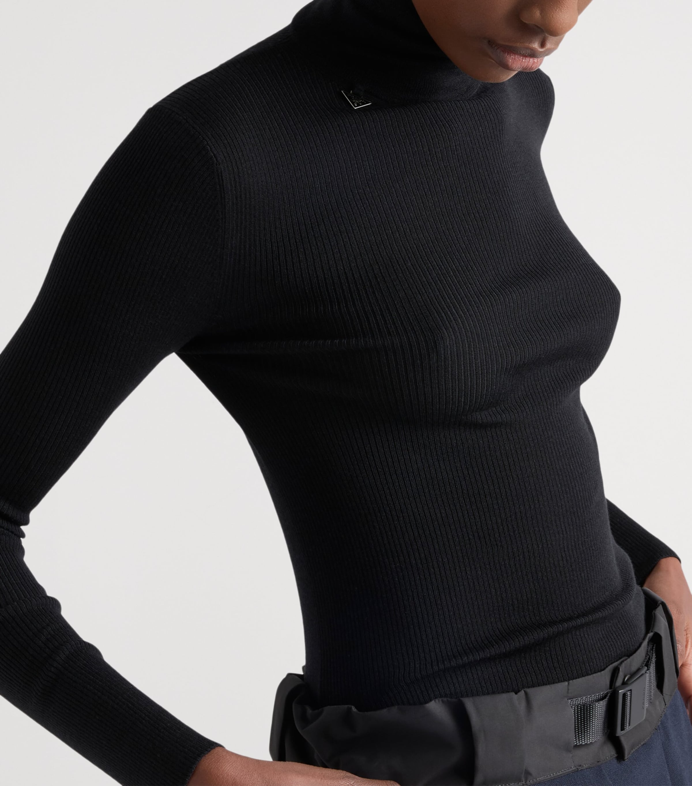 Wool High-Neck Sweater F0002 Image 4