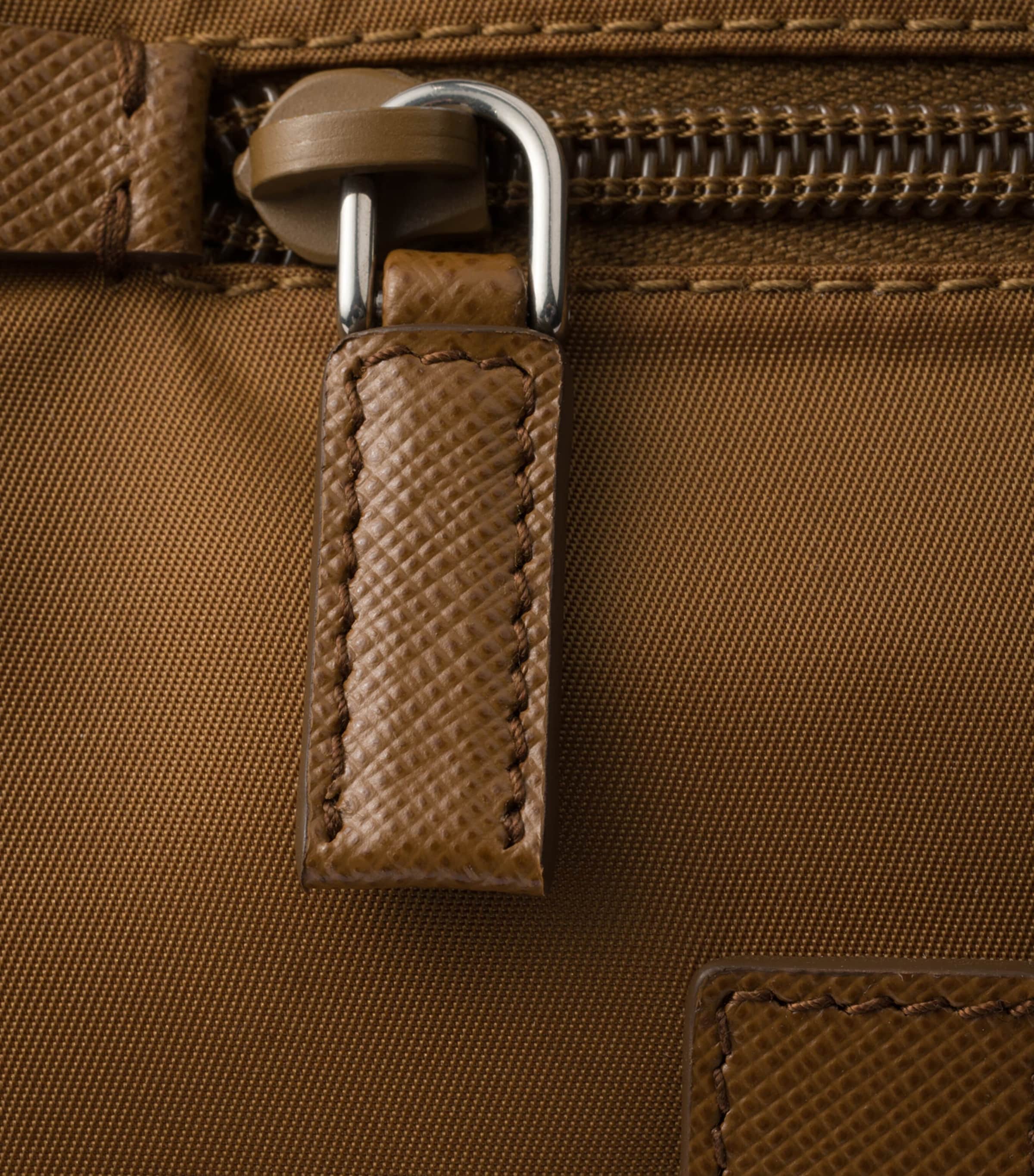 Re-Nylon Cross-Body Bag F0134 Image 5