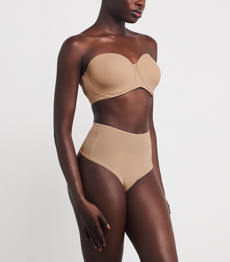 Fits Everybody Strapless Bra CLAY Image 2