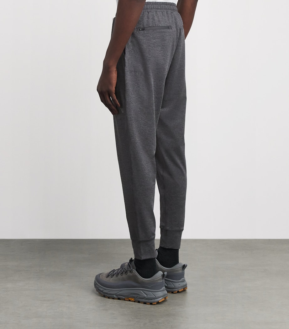 VUORI Mens Sunday Performance Sweatpants Hcc/charcoal Heather Image 5