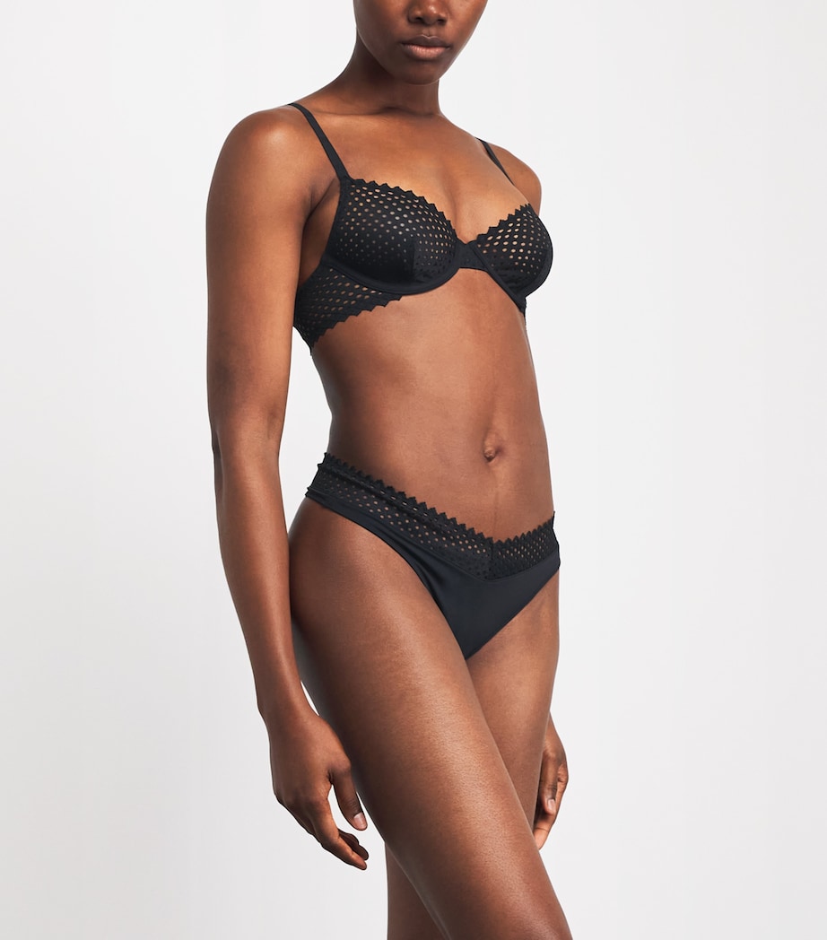 Wolford Womens Romantic Net Thong Black Image 2