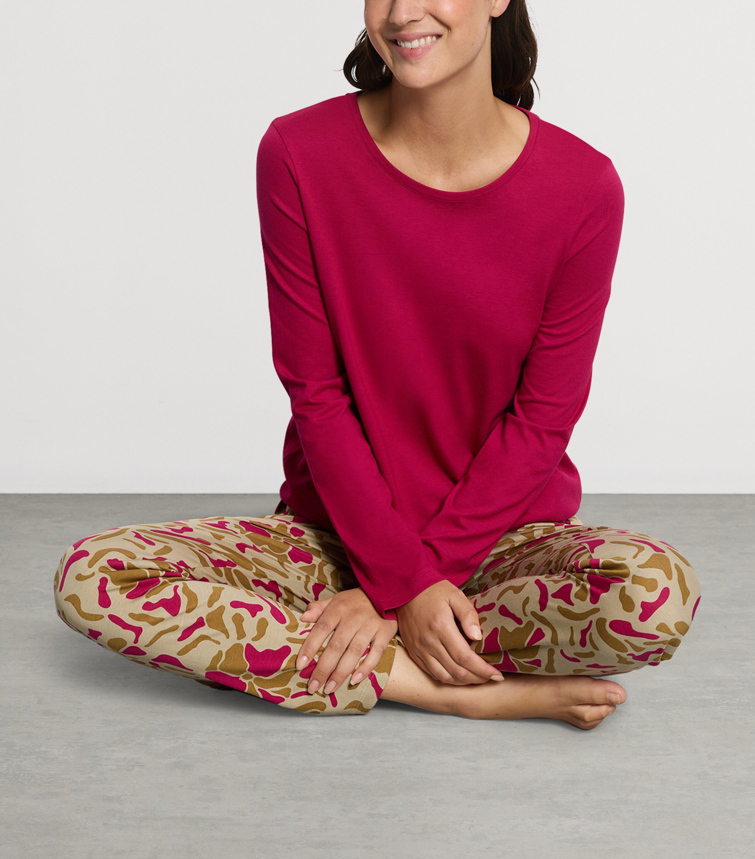 Hanro Womens Cotton-Modal Long-Sleeve T-Shirt Light Sangria Image 4