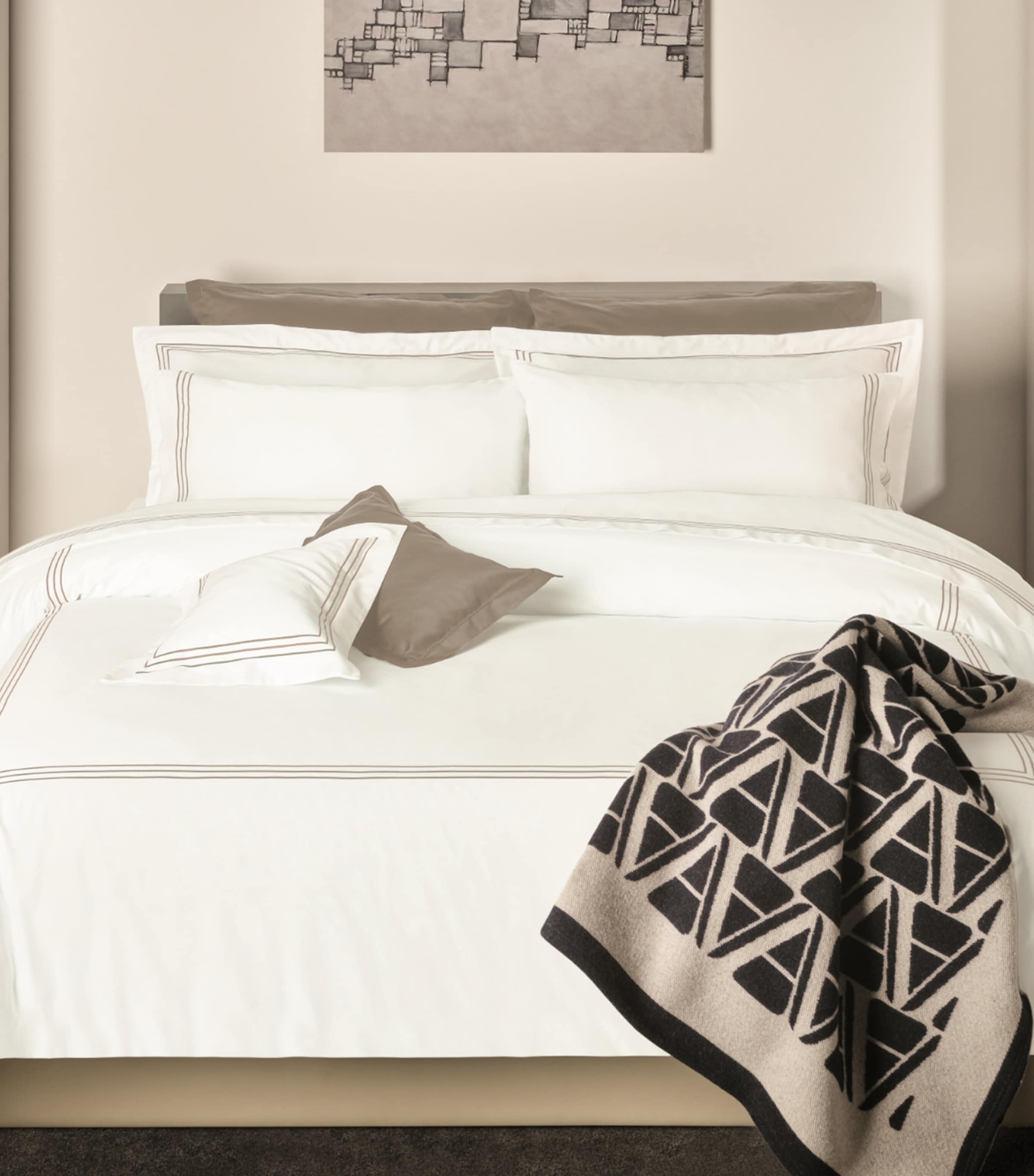 Cotton Alvorada Oxford Pillowcases (50cm x 75cm) WHITE/TIRAMISU Image 2