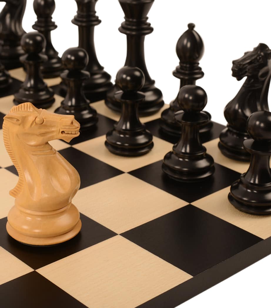 Heritage Ebony V Boxwood Chess Set BLACK Image 3