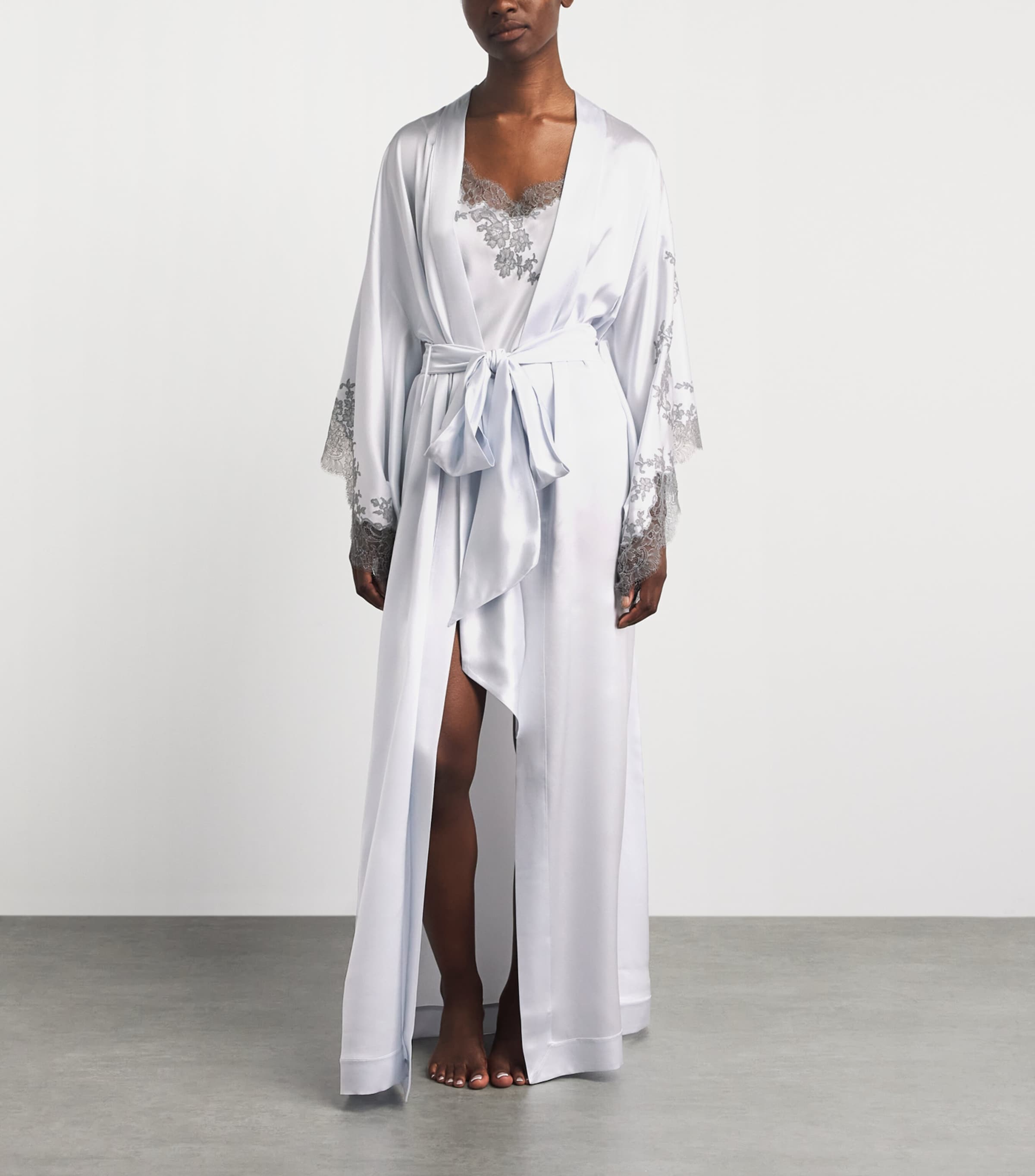 Carine Gilson Womens Long Silk Cérès Robe Silvergrey Image 2