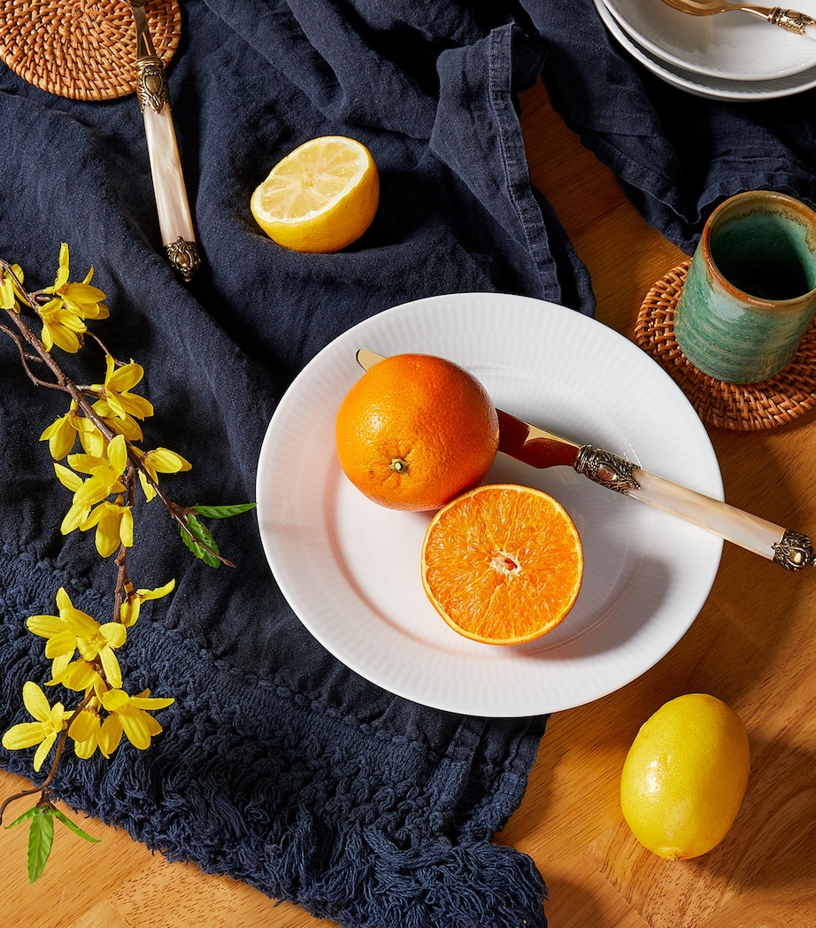 White Fluted Plate (22cm) WHITE Image 3