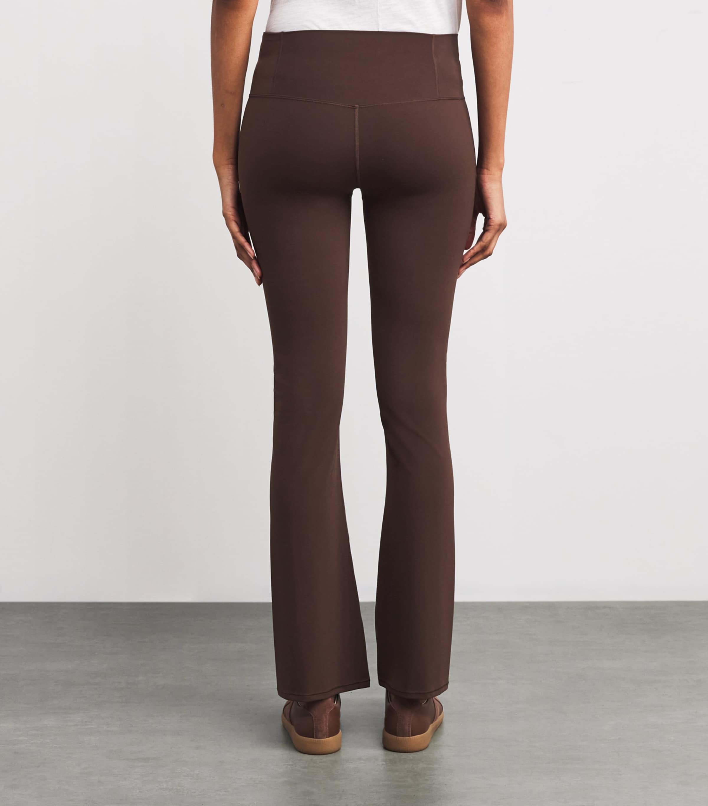 AllTheFeels Slim Flare Leggings JAV JAVA Image 4