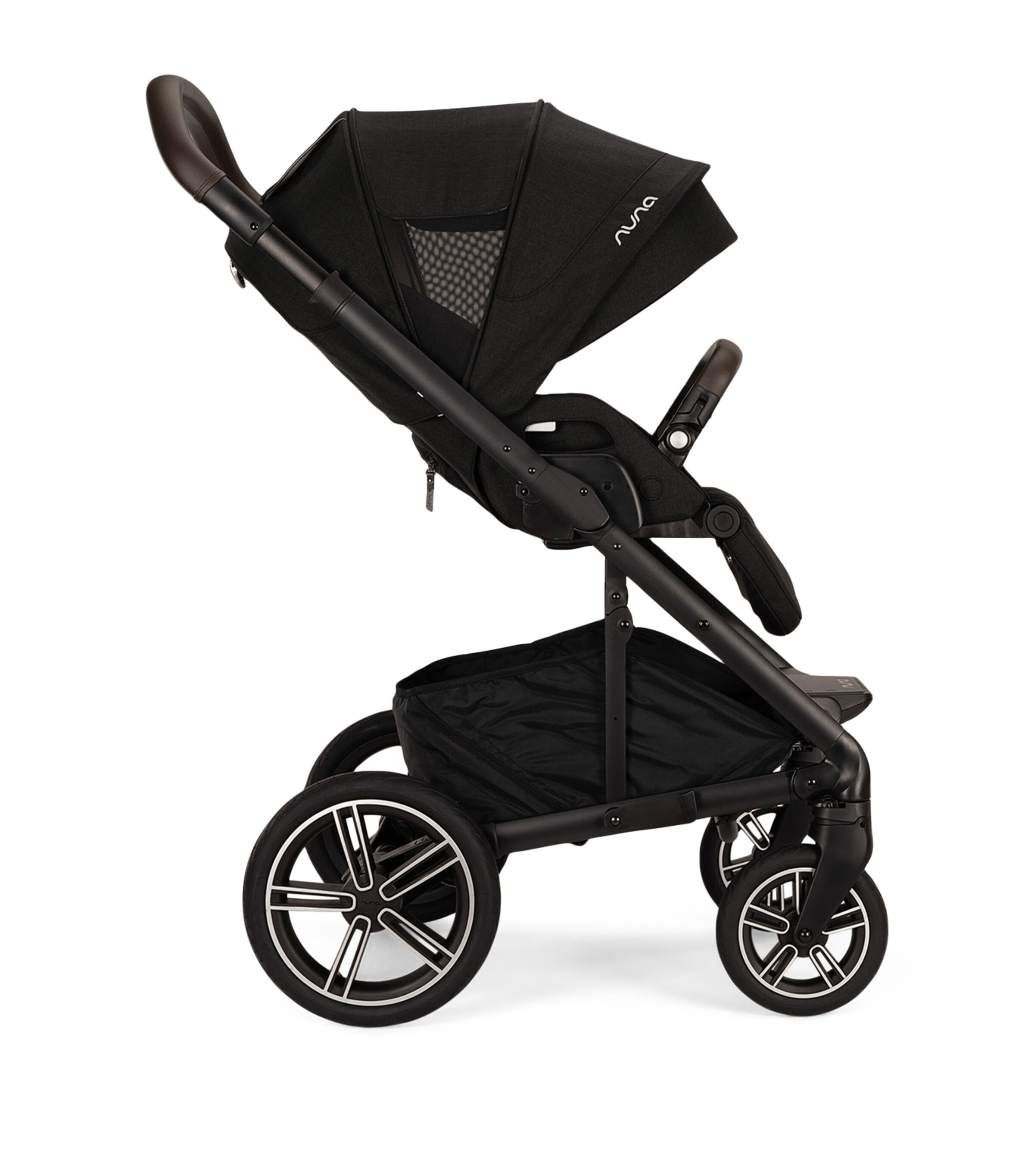 MIXX Next Pushchair and Carry Cot, ARRA Flex Car Seat and BASE Curv Adaptor Bundle CAVIAR Image 4