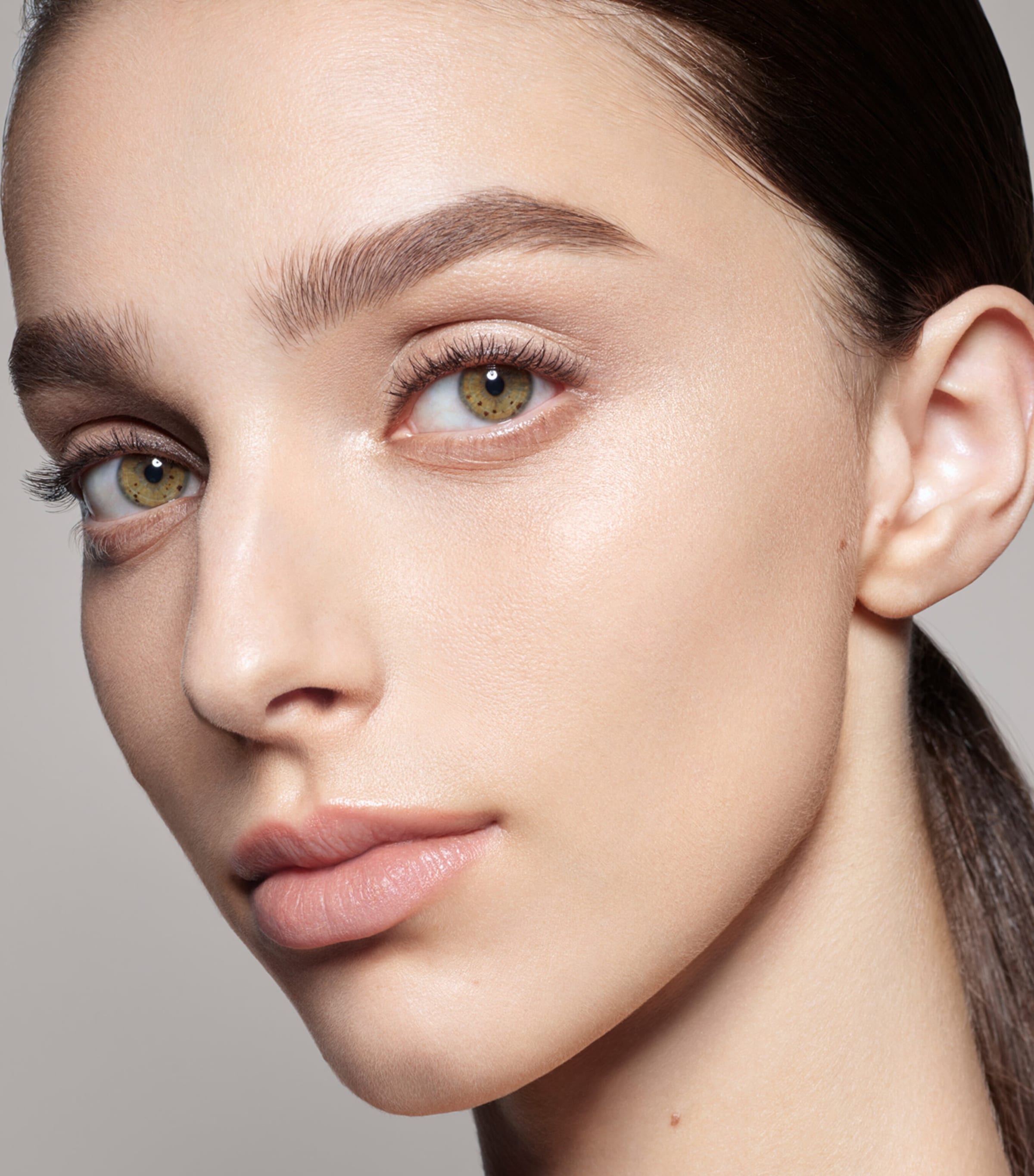 Skin Fetish: Sublime Perfection Foundation LIGHT 5 Image 3