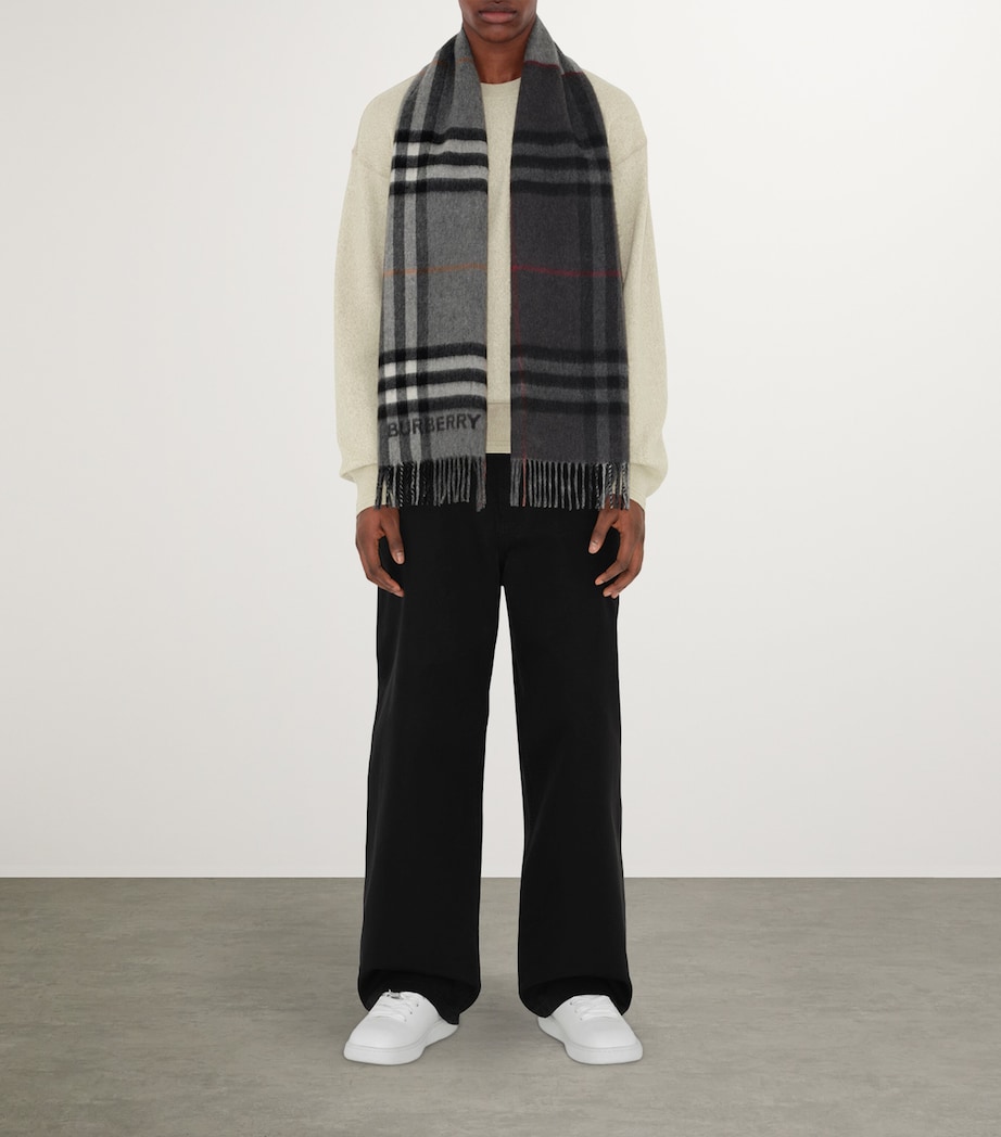 Cashmere Contrast Check Scarf GREY / CHARCOAL Image 4
