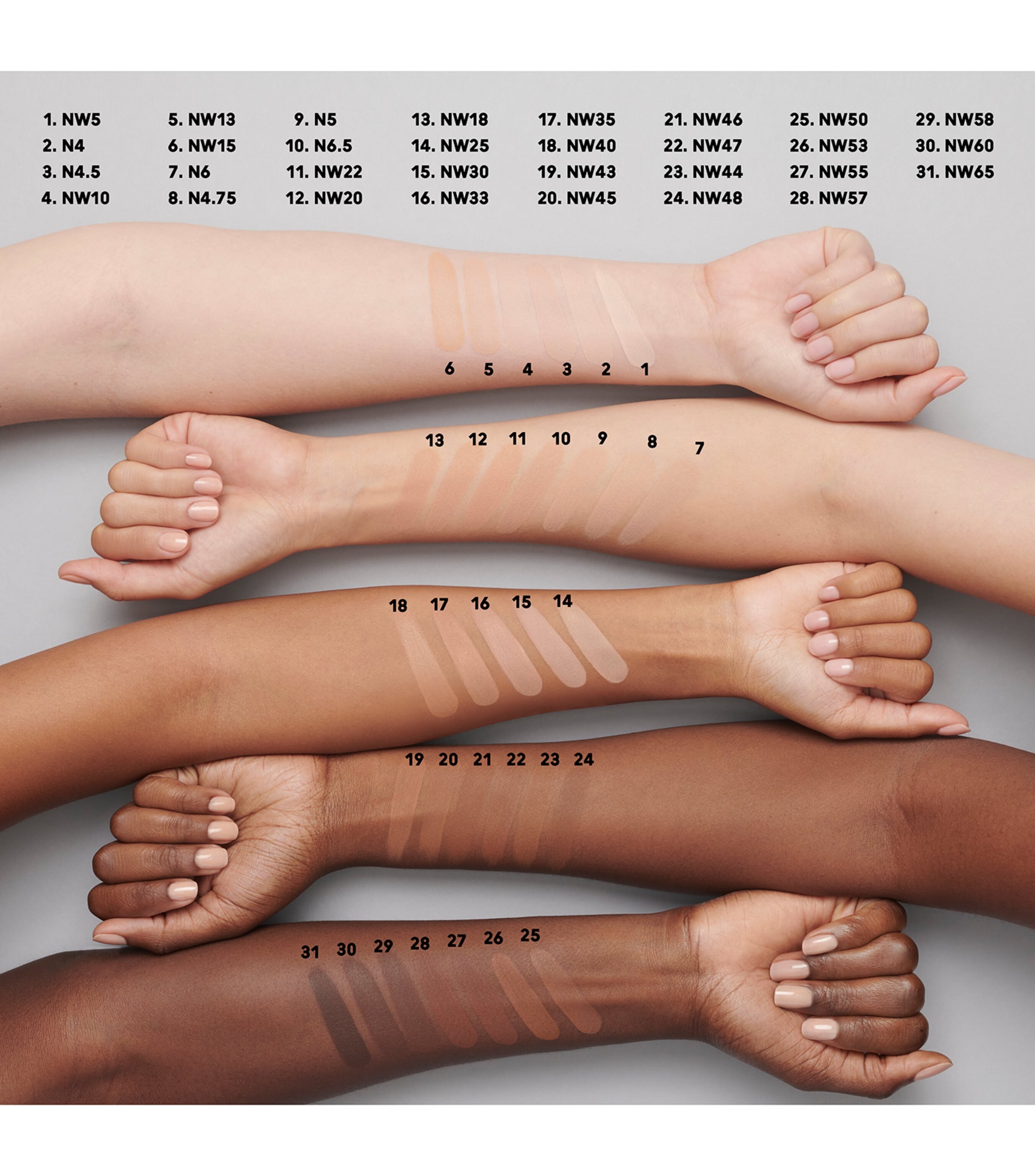 Studio Fix Foundation SPF15 NW18 Image 3