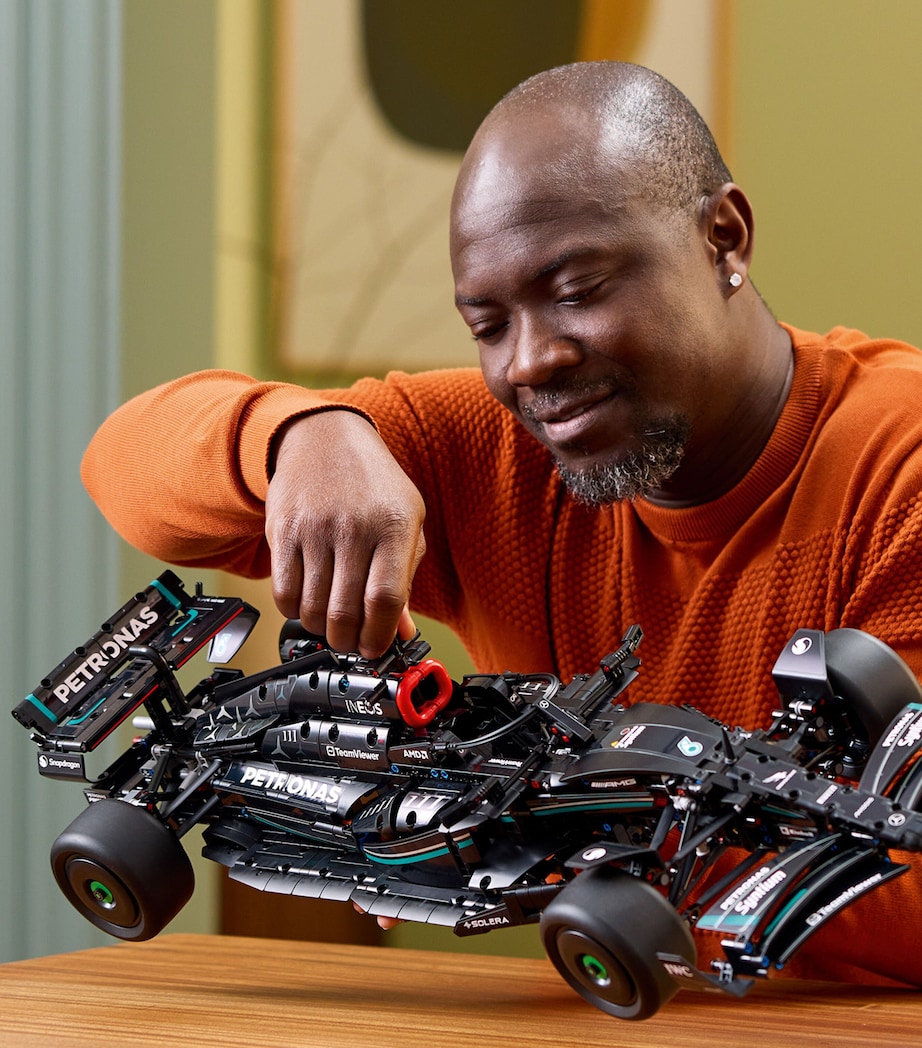 Technic Mercedes-AMG F1 W14 E Performance Set 42171 MULTI Image 2