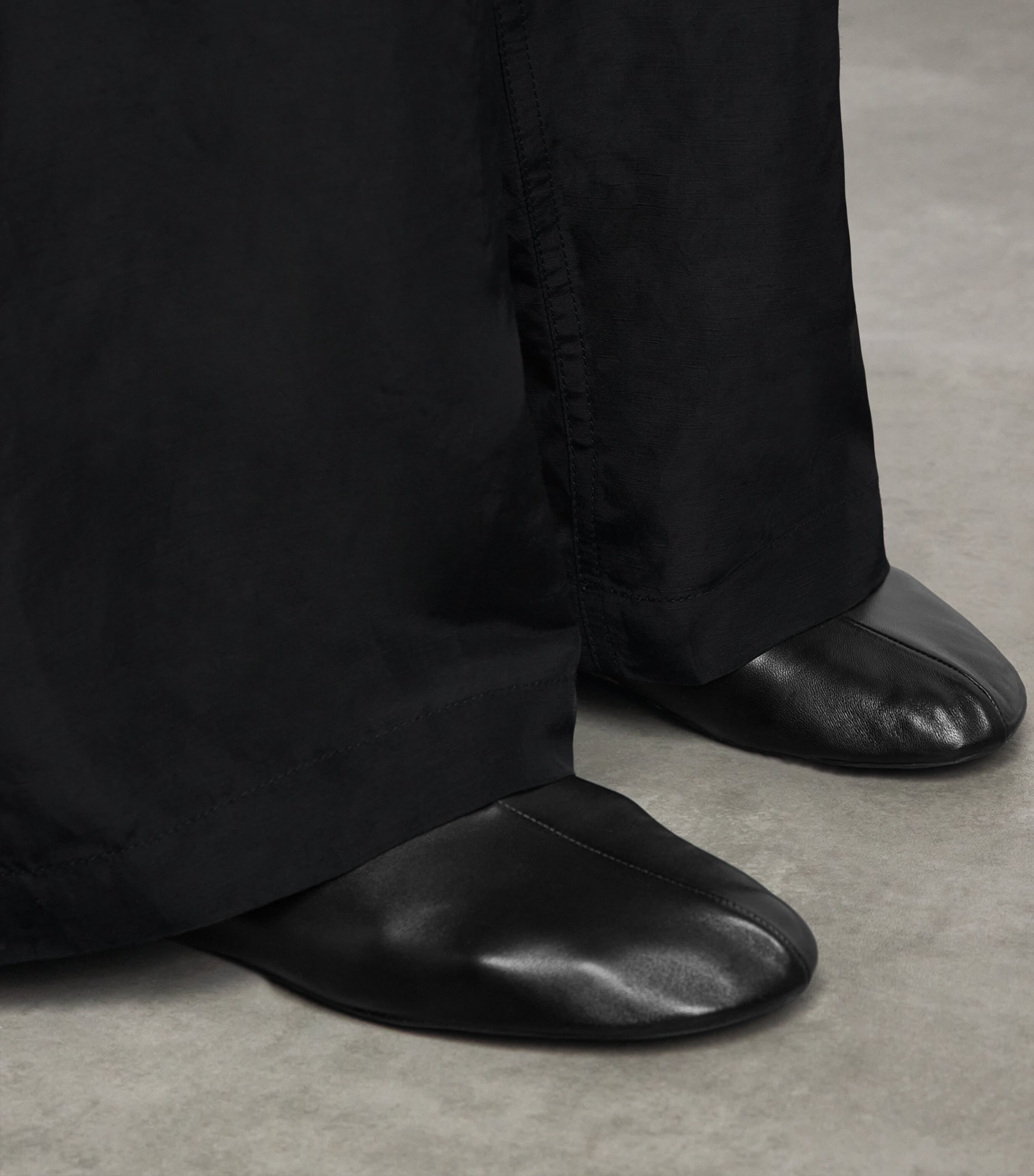 The Row Stella Leather Ballet Flats Black Image 2