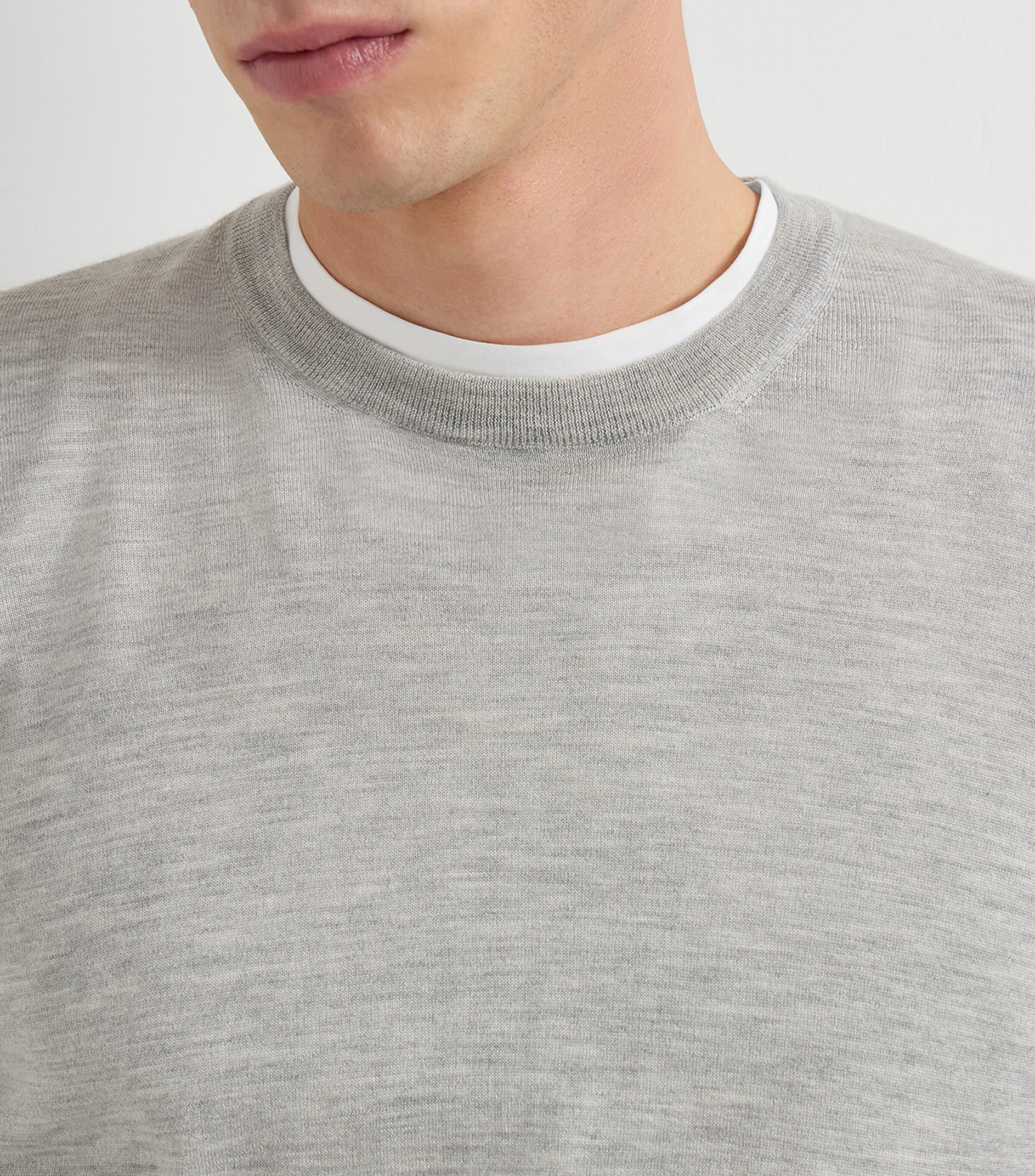 Brunello Cucinelli Mens Cashmere-Silk Crew-Neck Sweater Image 4
