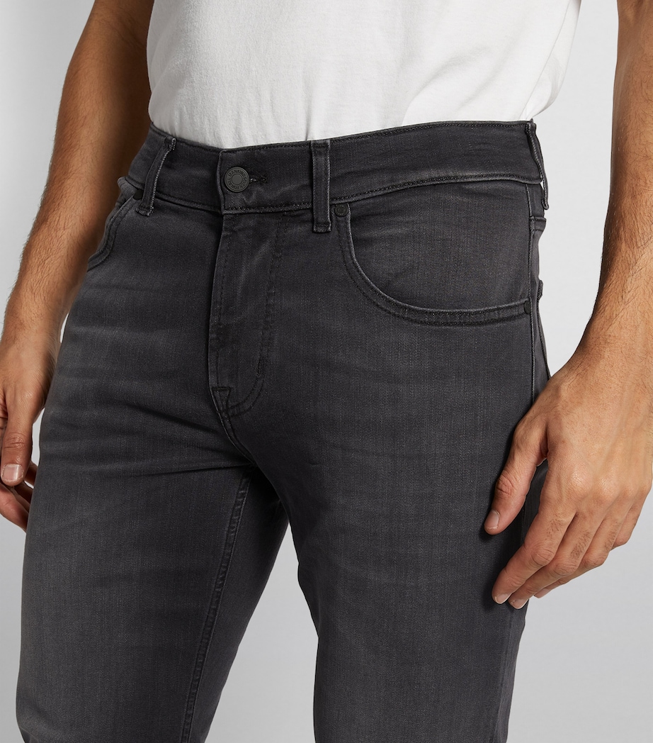 Slimmy Tapered Luxe Performance Jeans WASHED BLACK Image 6