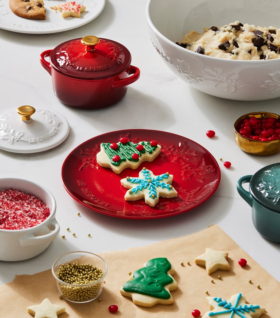 Petite Stoneware Holly Round Casserole Dish (10cm) NO COLOUR Image 7