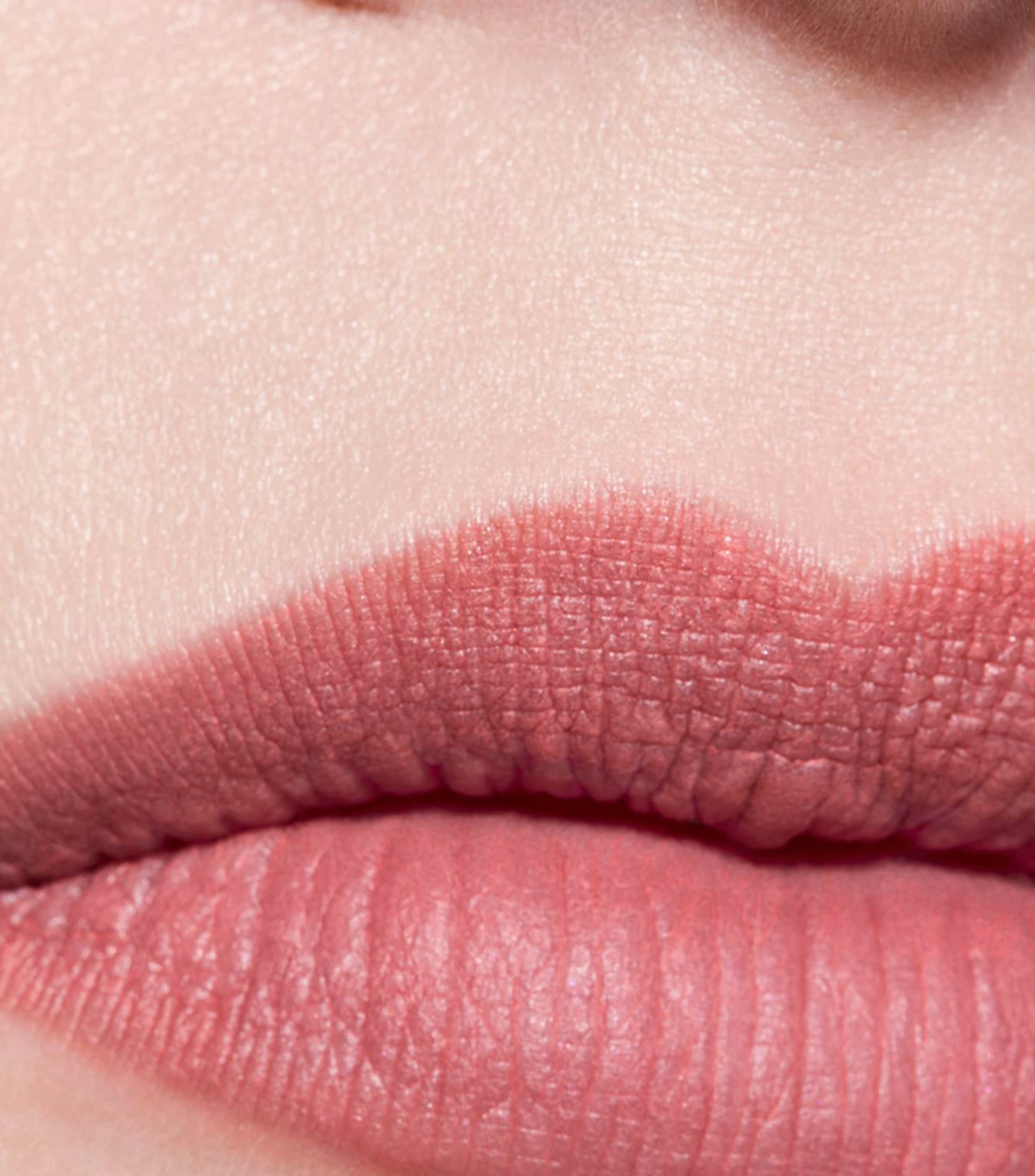 CHANEL CHANEL ROUGE ALLURE VELVET LIMITED EDITION – Luminous Matte Lip Colour Image 5