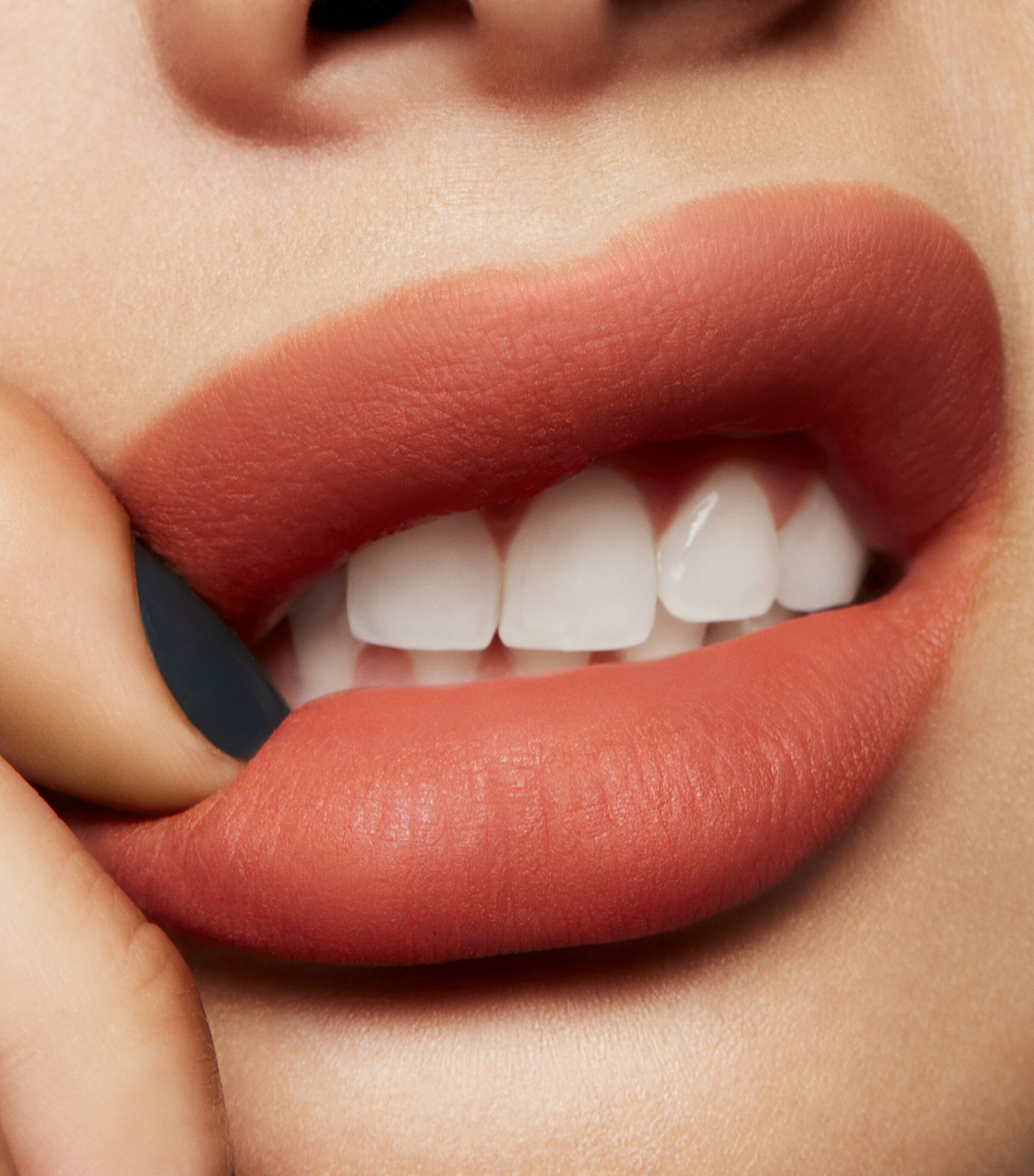 MAC Powder Kiss Liquid Lipcolour Sorry Not Sorry Image 6