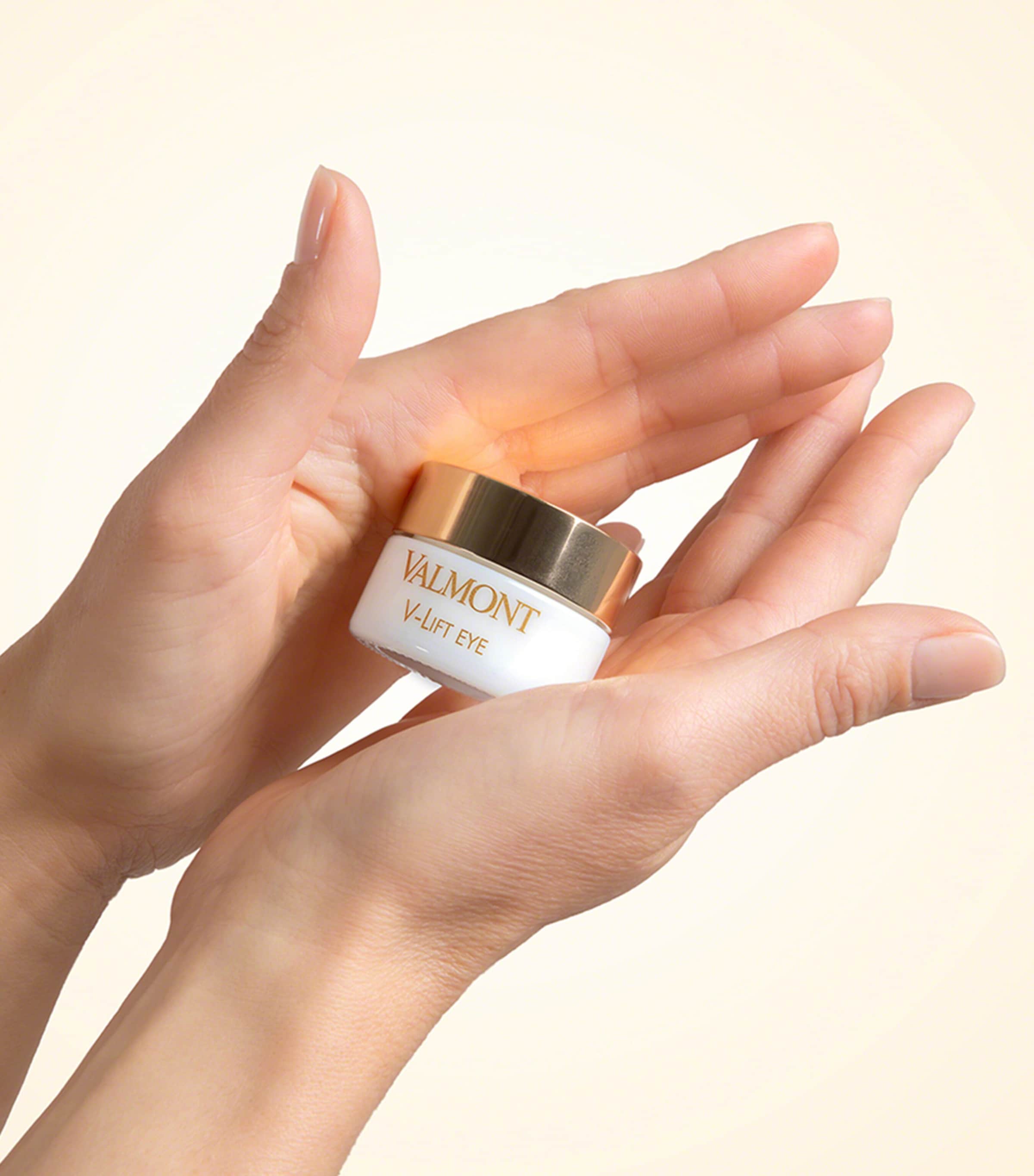 V-Lift Eye Cream (15ml) NO COLOUR Image 2