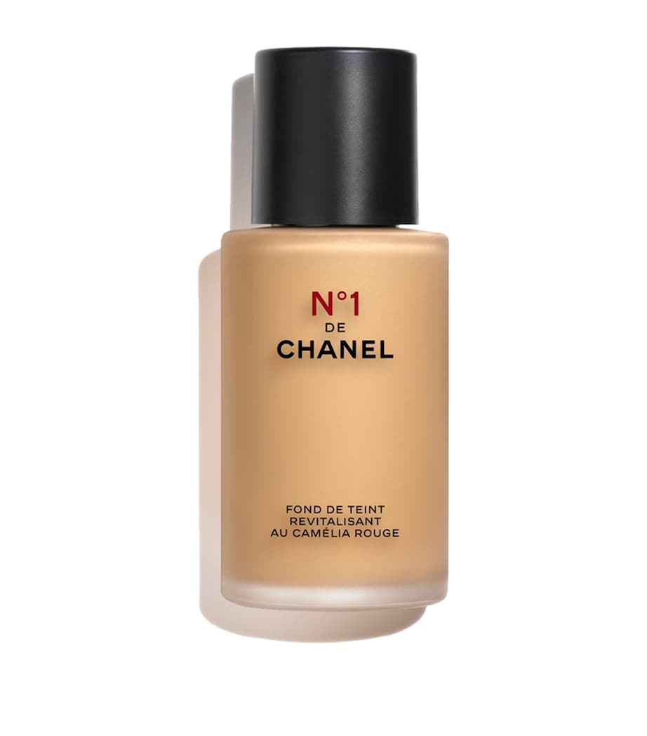 N°1 DE CHANEL Revitalizing Foundation NUDE 15 Image 1