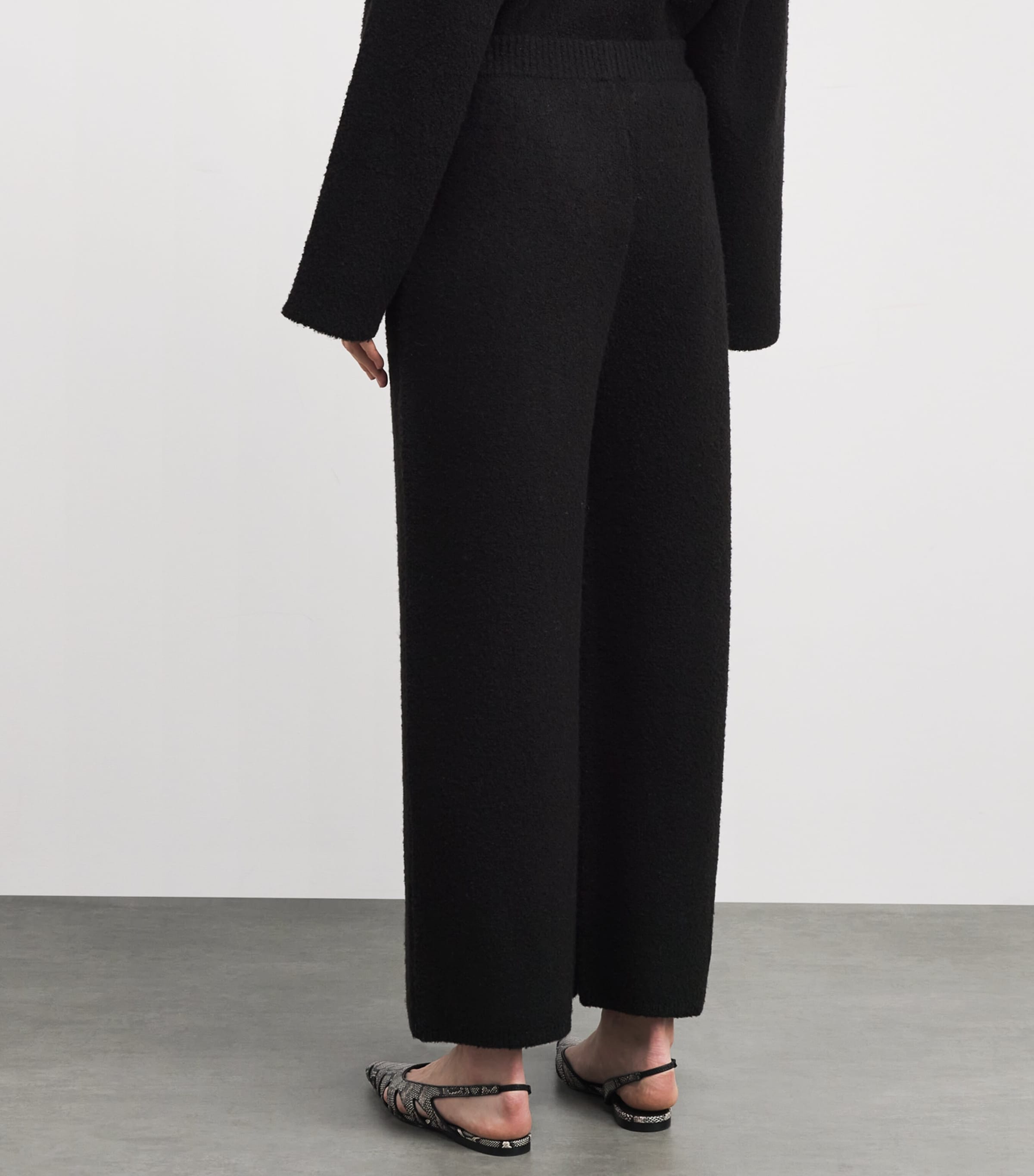 Wool-Blend Wide-Leg Trousers 001 BLACK Image 4