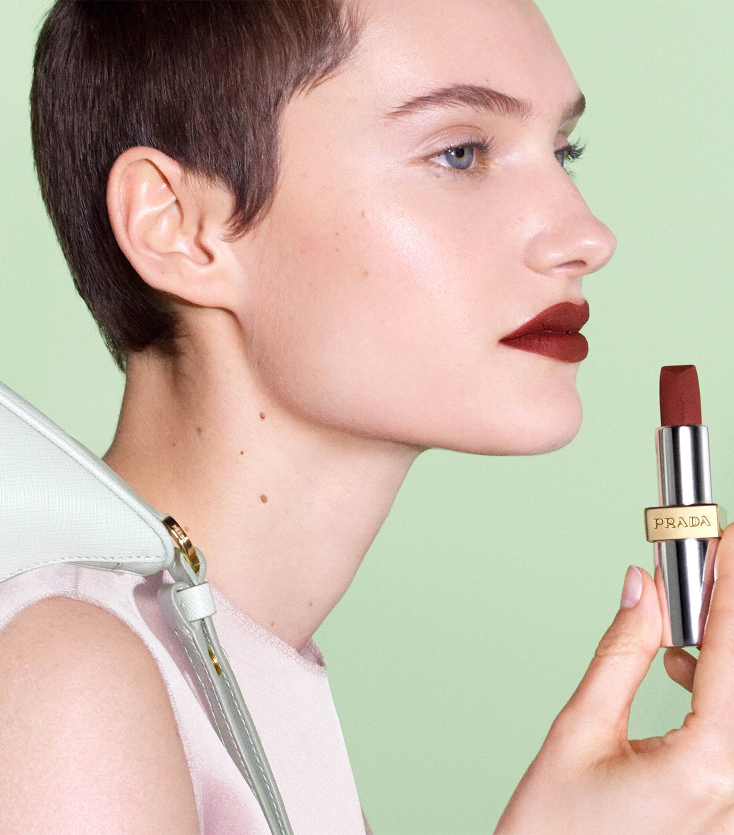 Prada Monochrome Hyper Matte Lipstick B05 Image 4