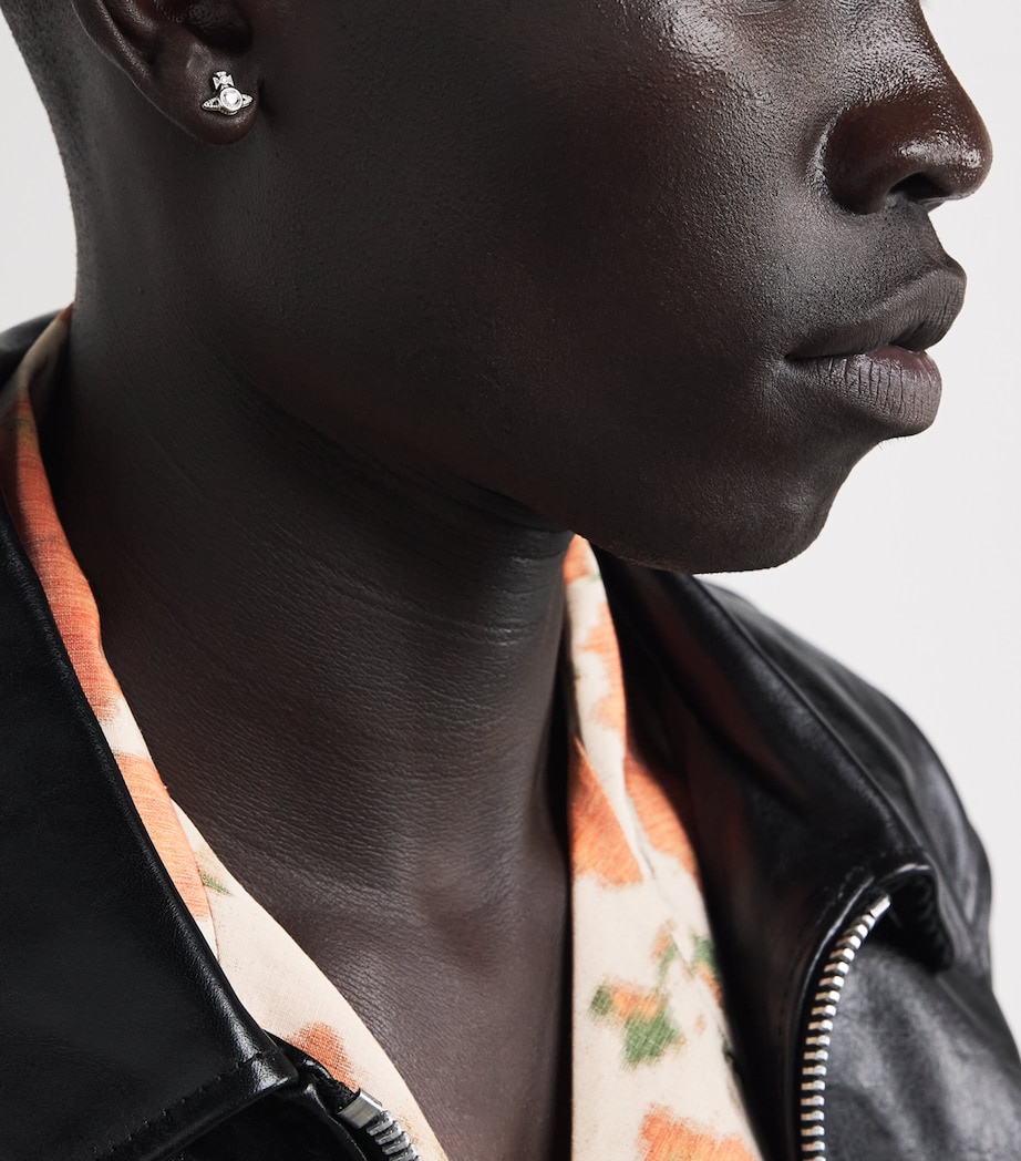 Mayfair Bas Relief Stud Earrings P102 PLATINUM/WHT CZ Image 5