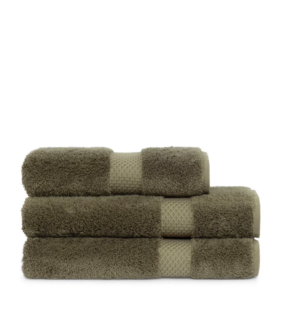 Yves Delorme Étoile Hand Towel (55cm x 100cm) Kaki Image 1