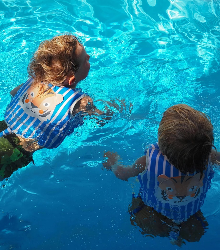 Sunnylife Kids Tino the Tiger Swim Vest (12-24 Months) Blue Image 4