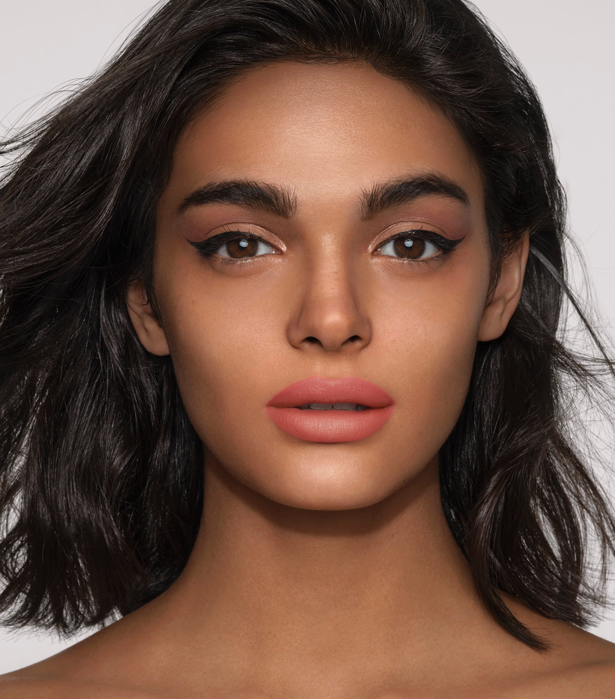 Nude Couture Blur Matte Lipstick Refill NUDE 741 Image 7