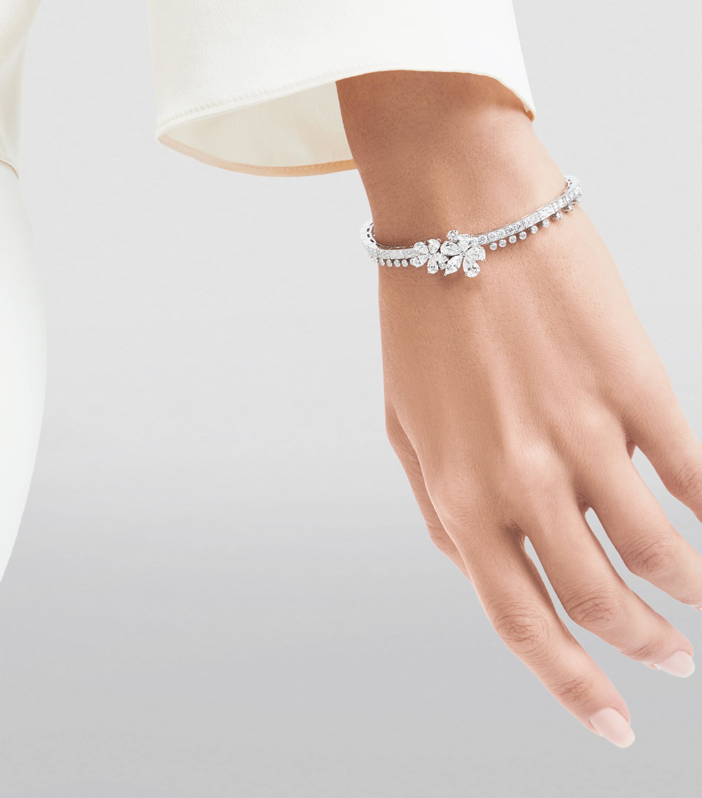 Graff White Gold and Diamond Carissa Bracelet White Gold Image 3
