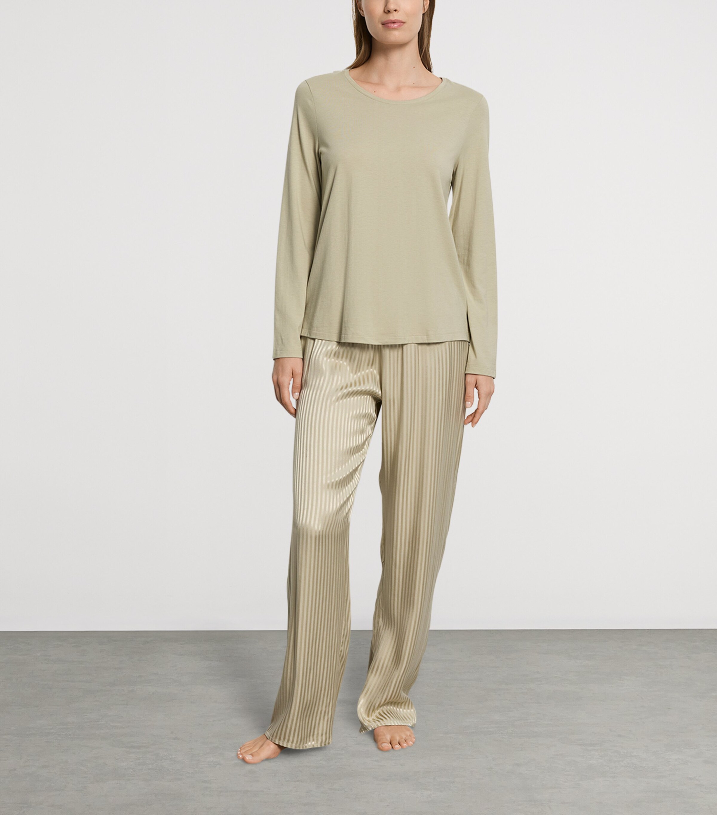 Hanro Womens Stretch-Cotton Long-Sleeve Sleep & Lounge T-Shirt Olive Stem Image 4