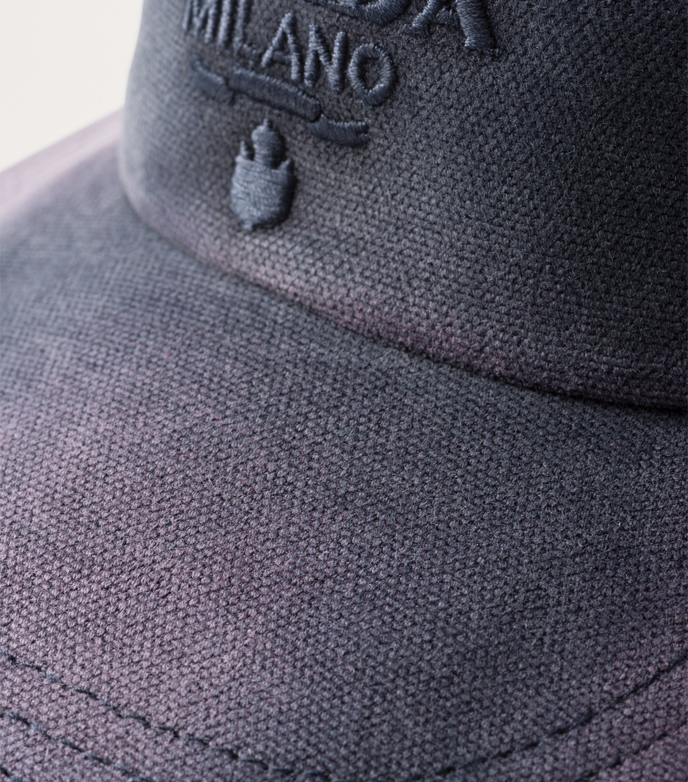 Canvas Visor F0216 Image 3