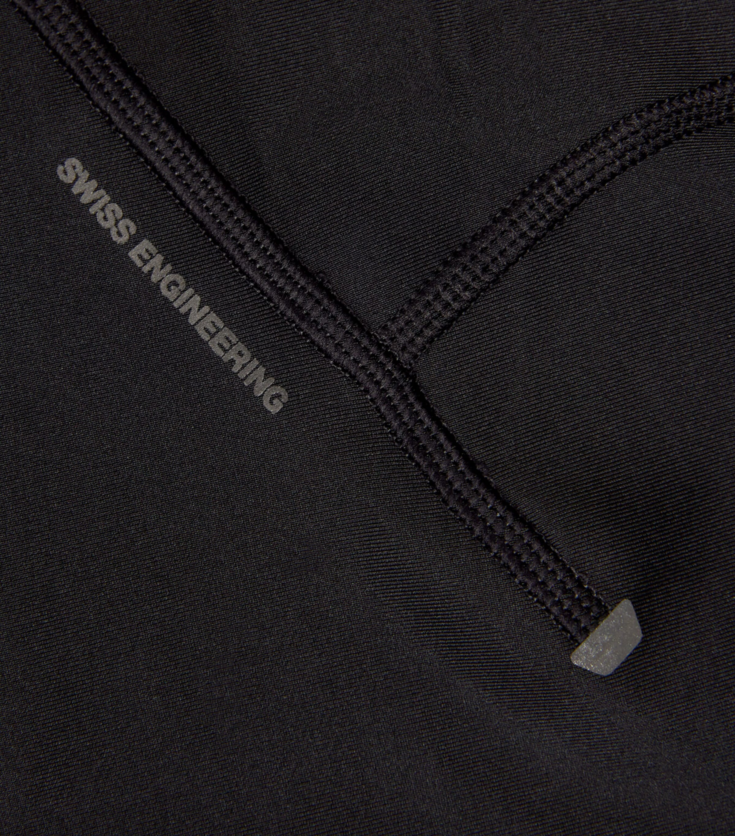 On Womens Performance Leggings Black Image 5