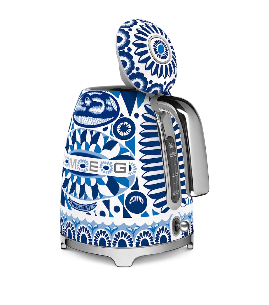 x Dolce & Gabbana Blu Mediterraneo Kettle (1.7L) WHITE & BLUE Image 6