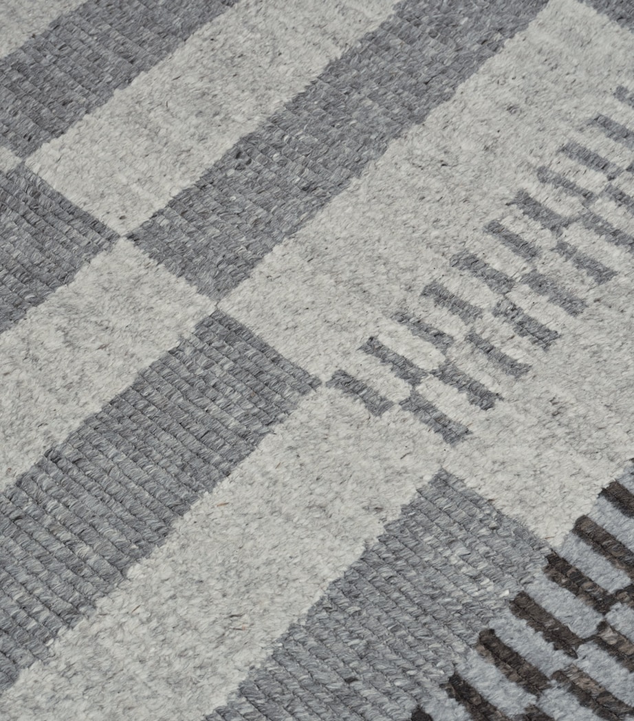 The Rug Company x Paul Smith Stil Runner (3.05m x 0.84m) Neutral Image 3