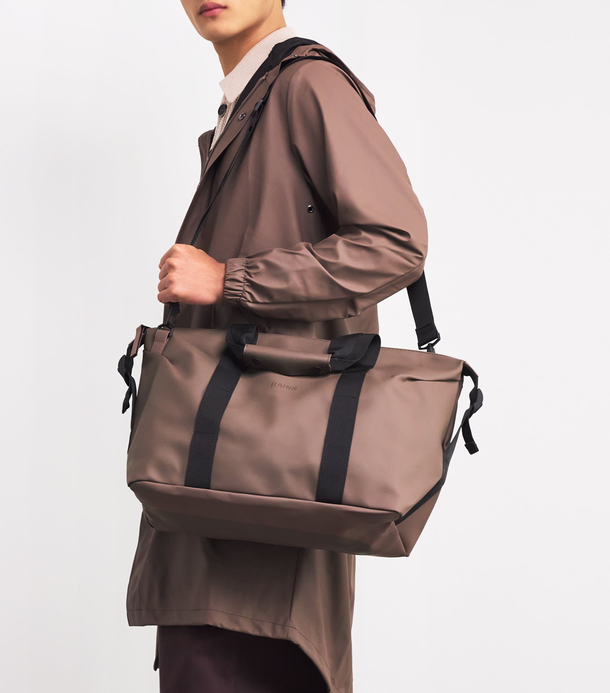 Rains Small Waterproof Hilo Weekend Bag Shade Image 2