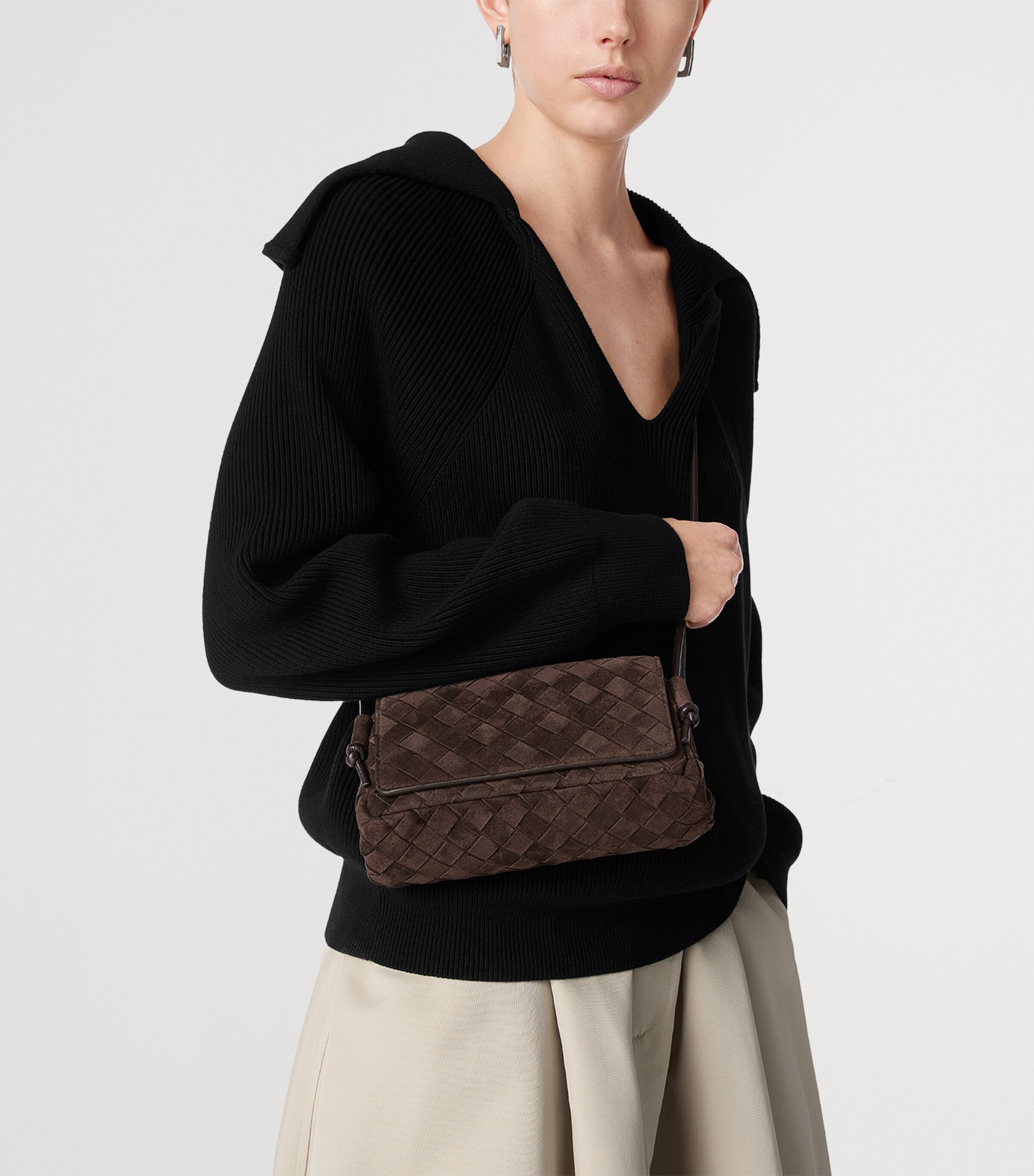 Suede Intrecciato Notturno Pouch 2132 Image 2