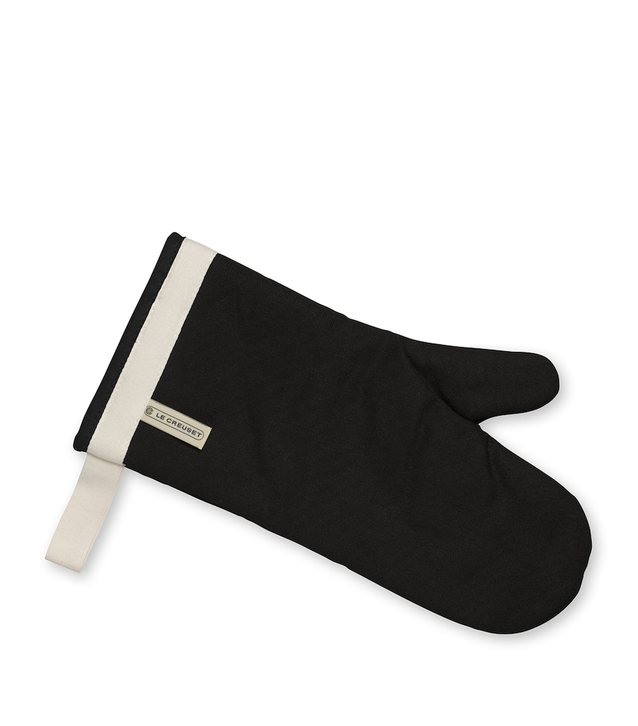 Le Creuset Oven Mitt Black Image 1