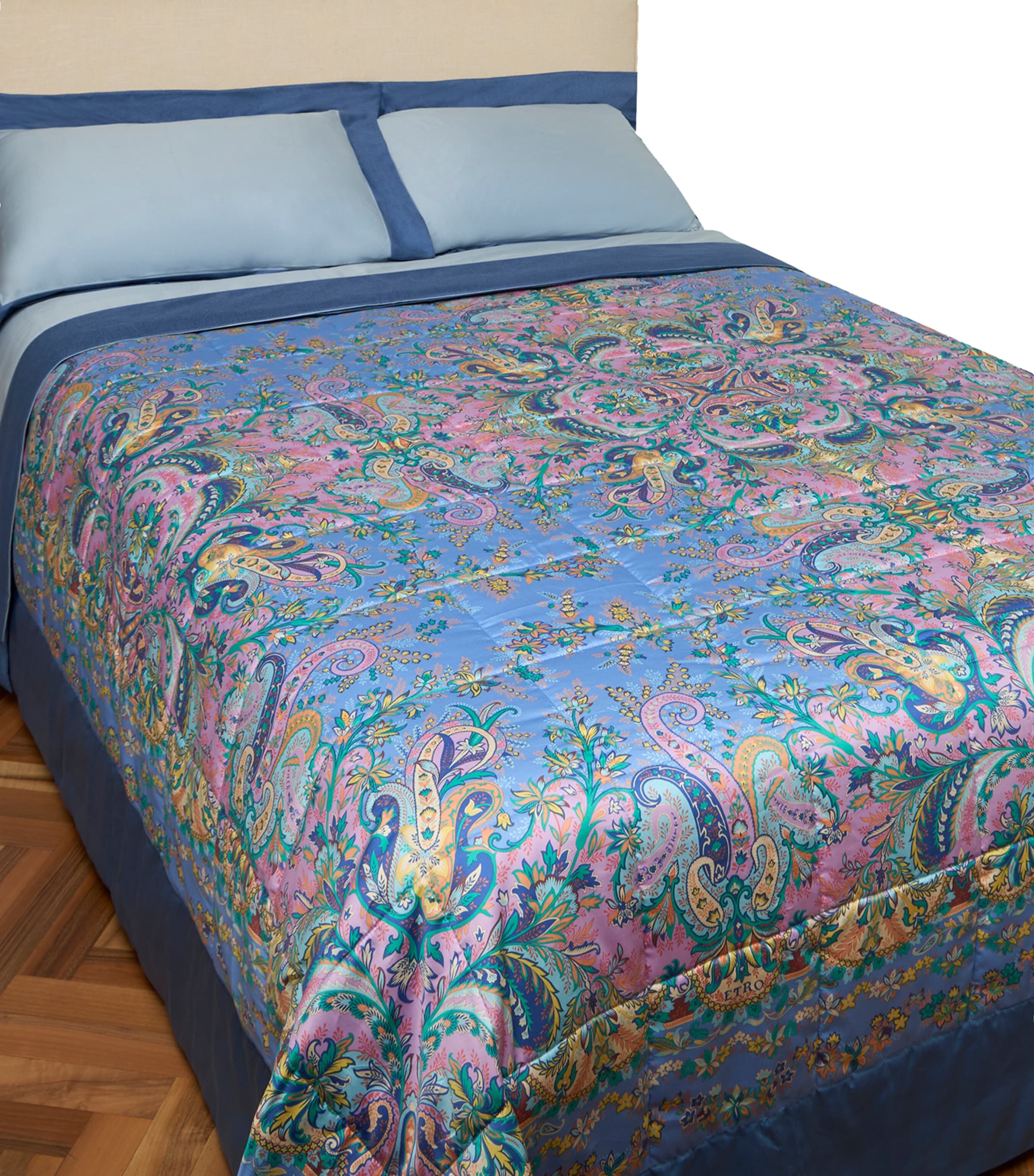 Cotton Iris Quilted Bedspread (270cm x 270cm) X0880 PALE BLUE Image 2