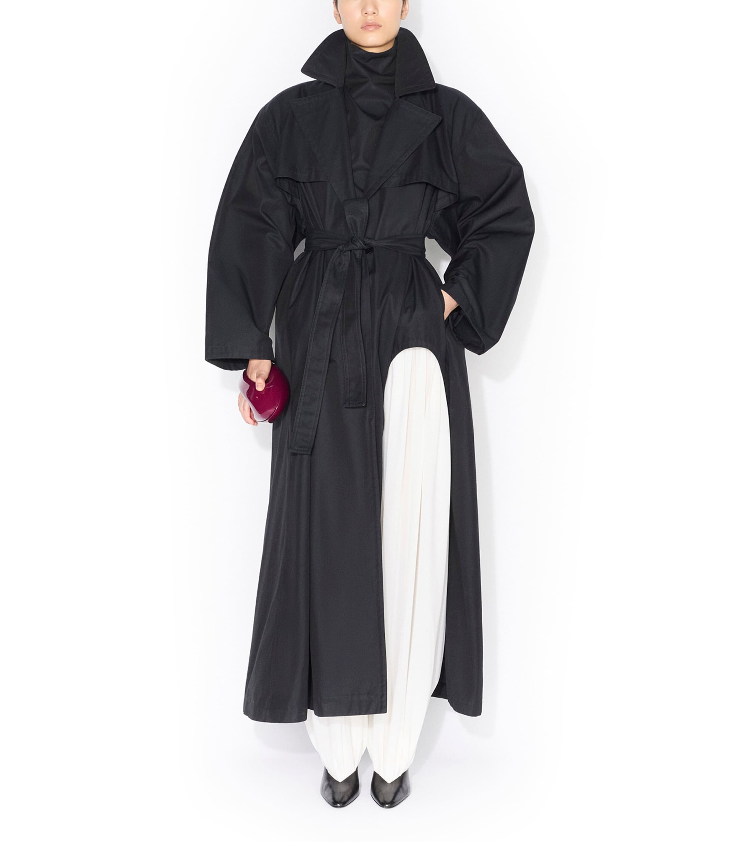 Alaïa Sculptural Clutch Bag Bordeaux Image 2