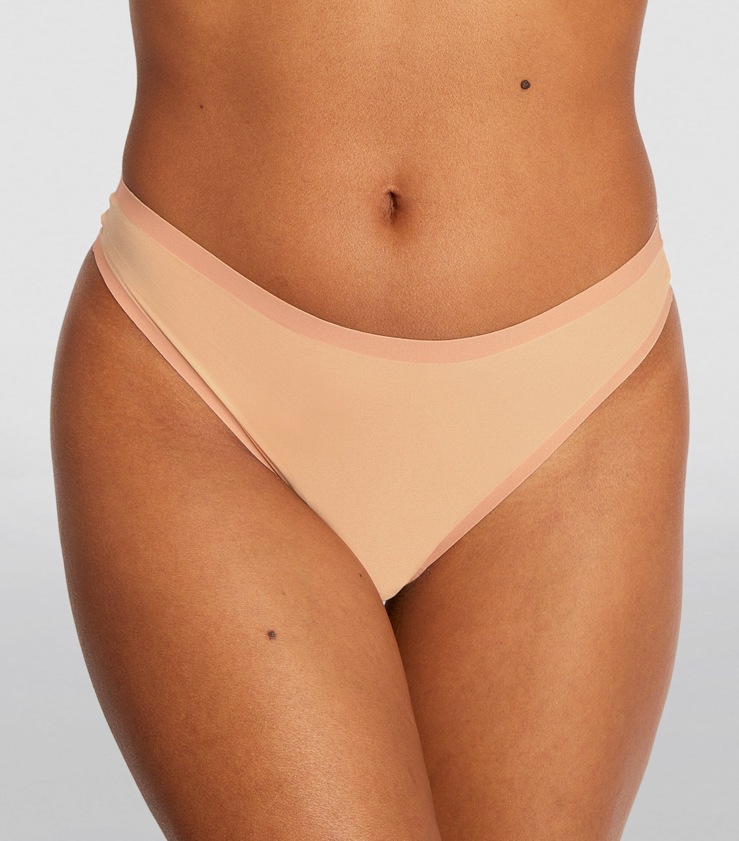 SoftStretch Thong NEUTRAL Image 4