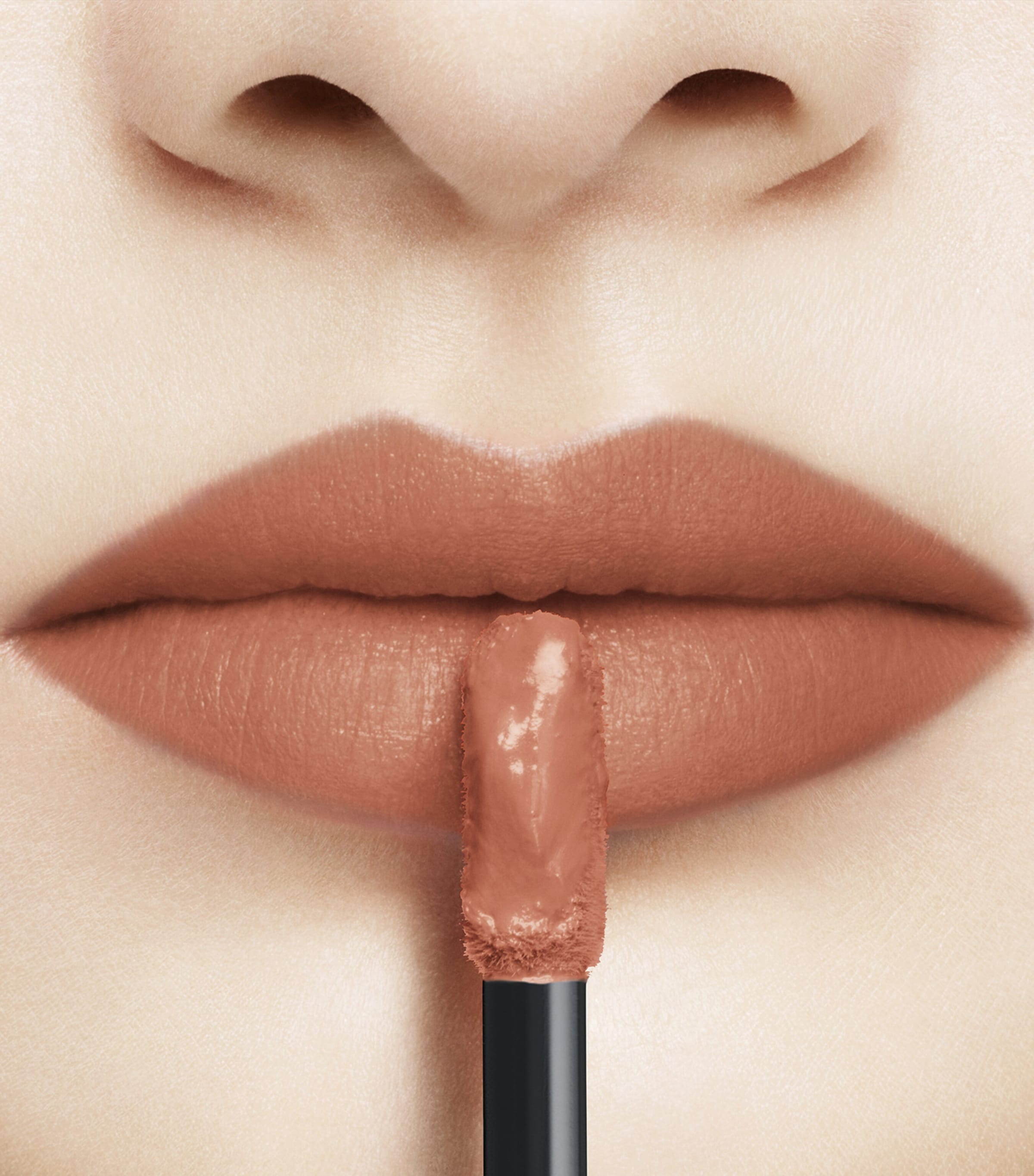 Comfort Lip Fluid Fog Lipstick 08 SPRING BEIGE Image 2