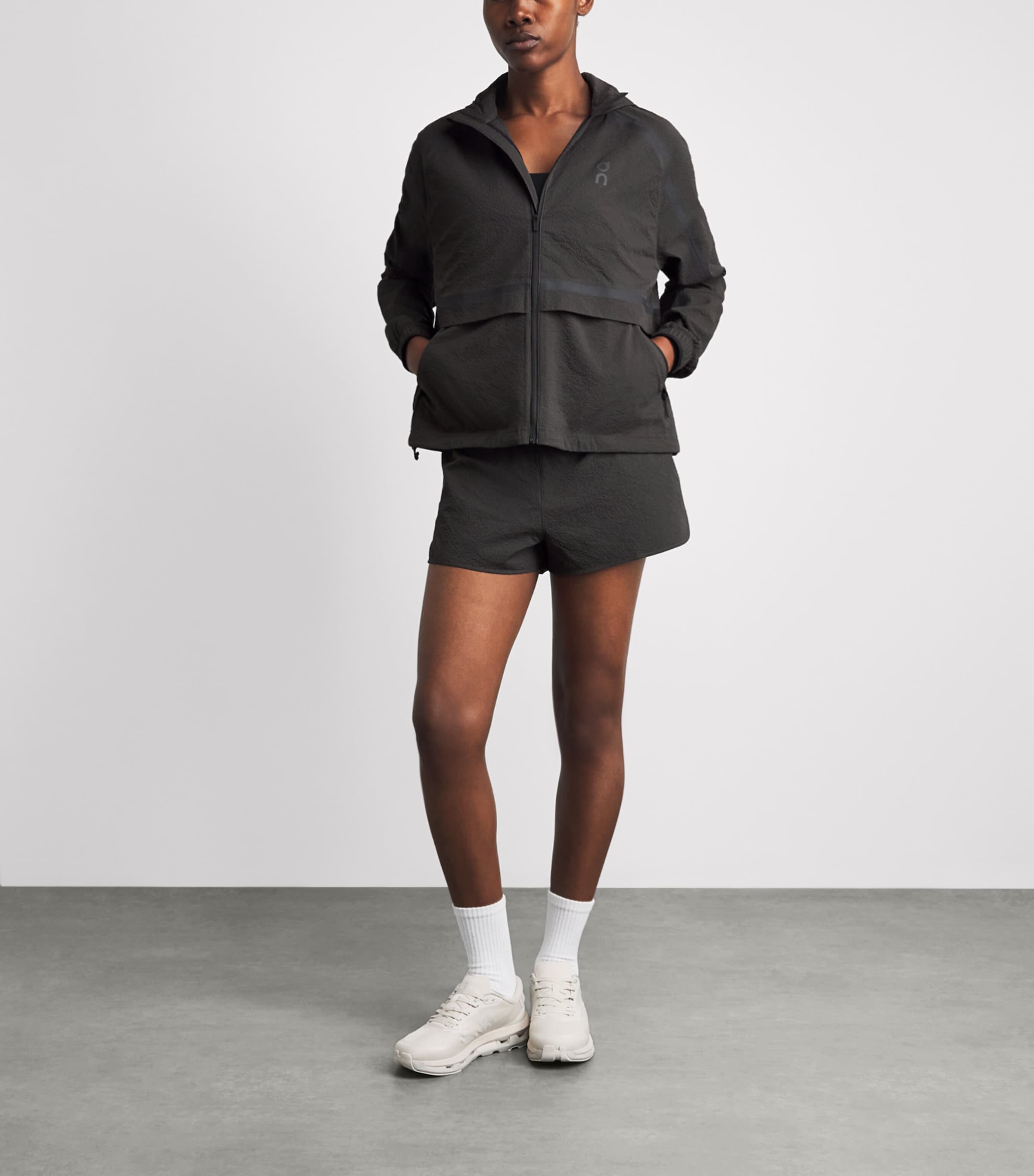 On Womens Performance Volt Jacket Espresso Image 2