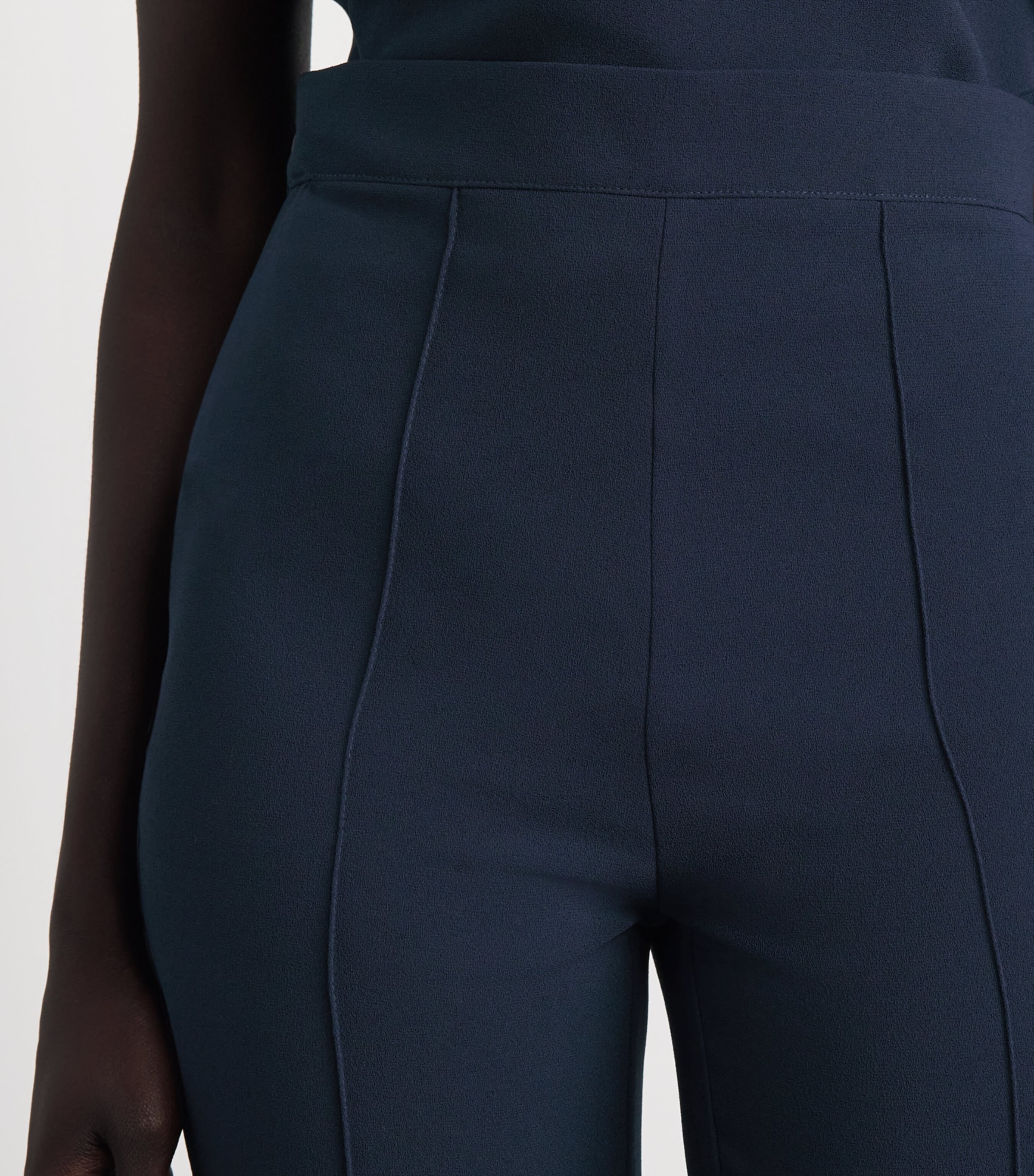 Edeline Lee Womens Pleated Averill Slim Trousers Nav/navy Image 3