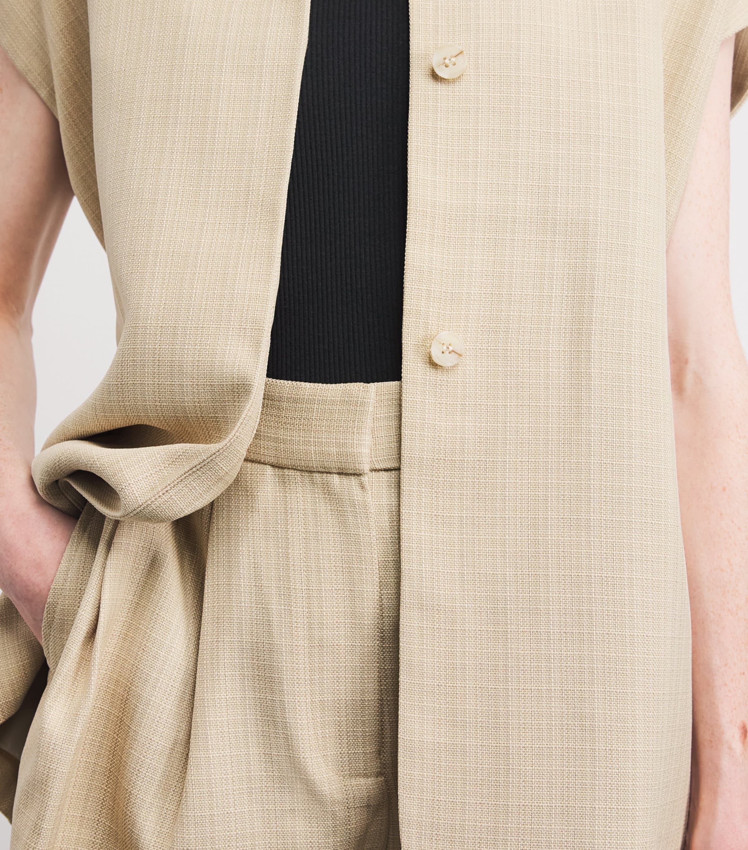 Tie-Waist Noguchi Shorts M80 WHEAT Image 6