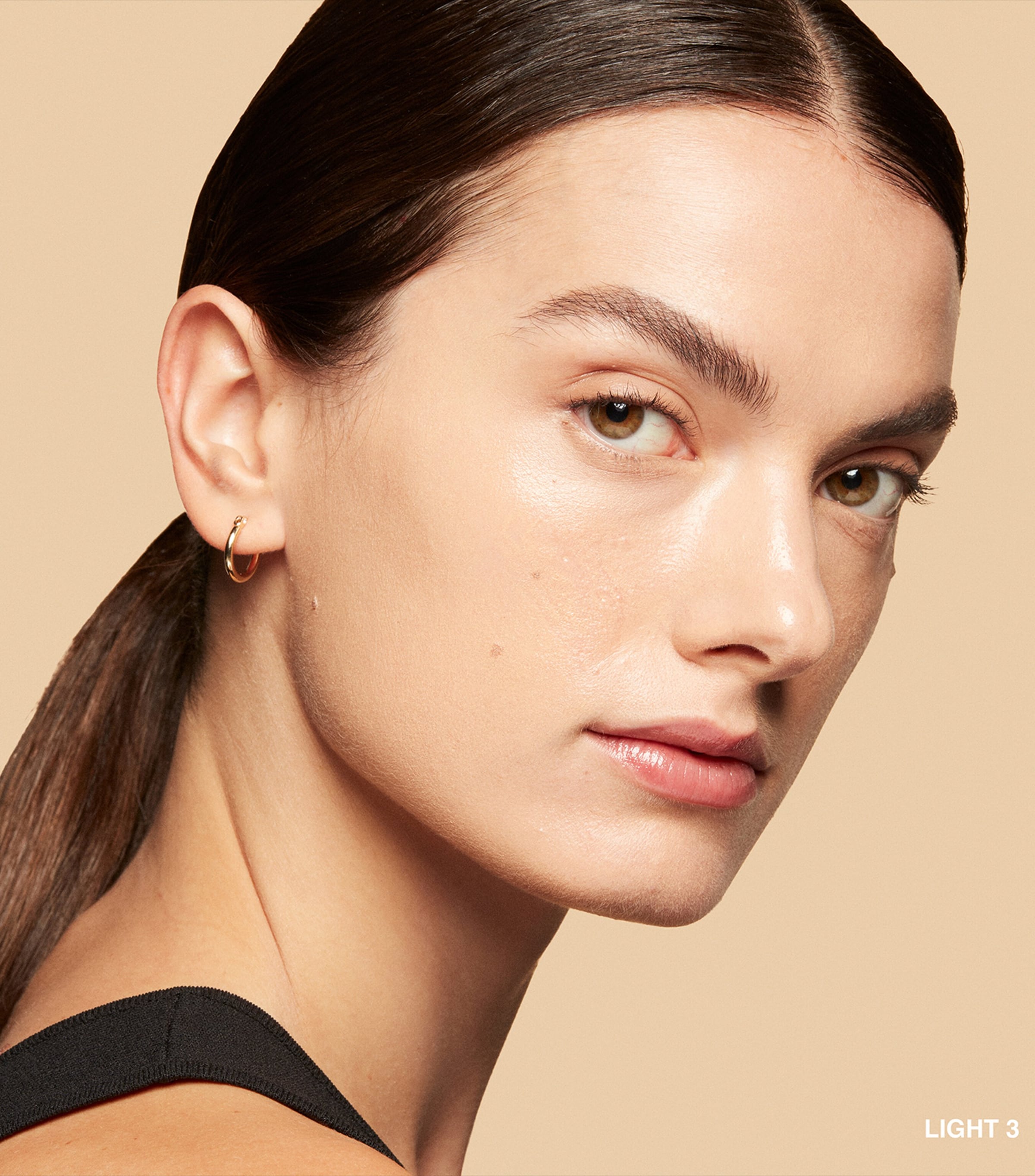 Vitamin Enriched Skin Tint LIGHT 3 Image 4