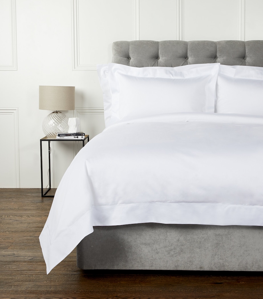 Celso De Lemos Bourdon Super King Duvet Cover (260cm x 220cm) White Image 1