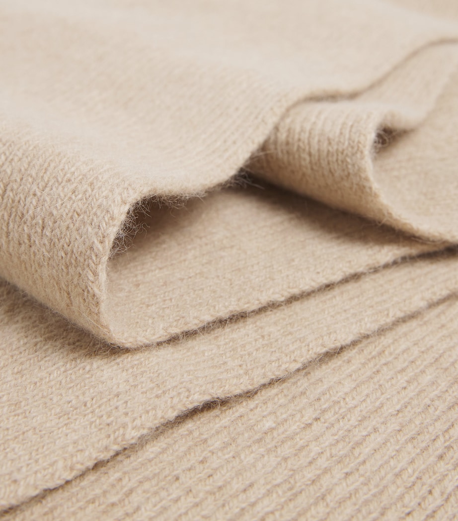 Lambswool Classic Scarf SAND Image 4