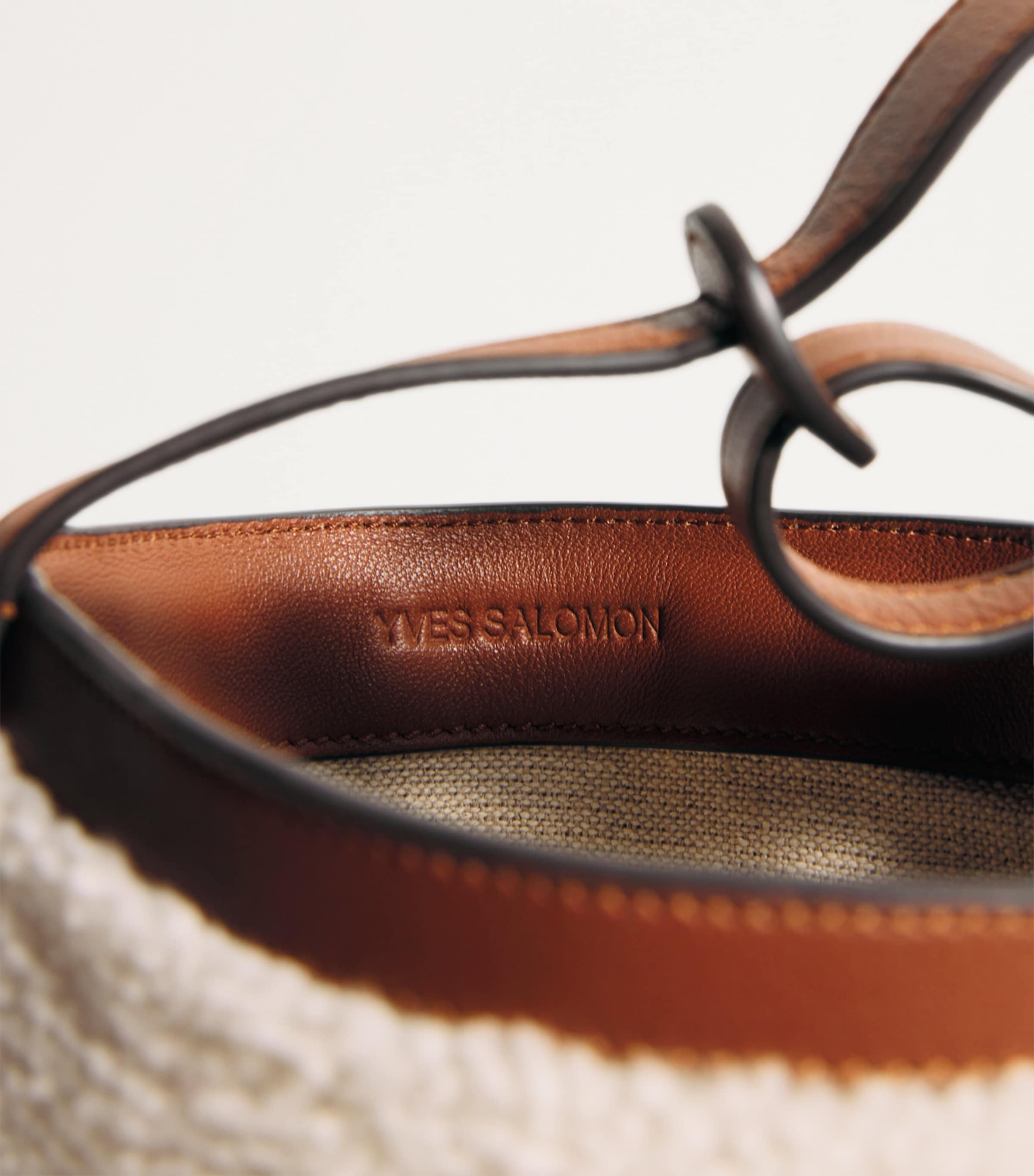 Shearling-Leather Bucket Bag A0624 Image 4